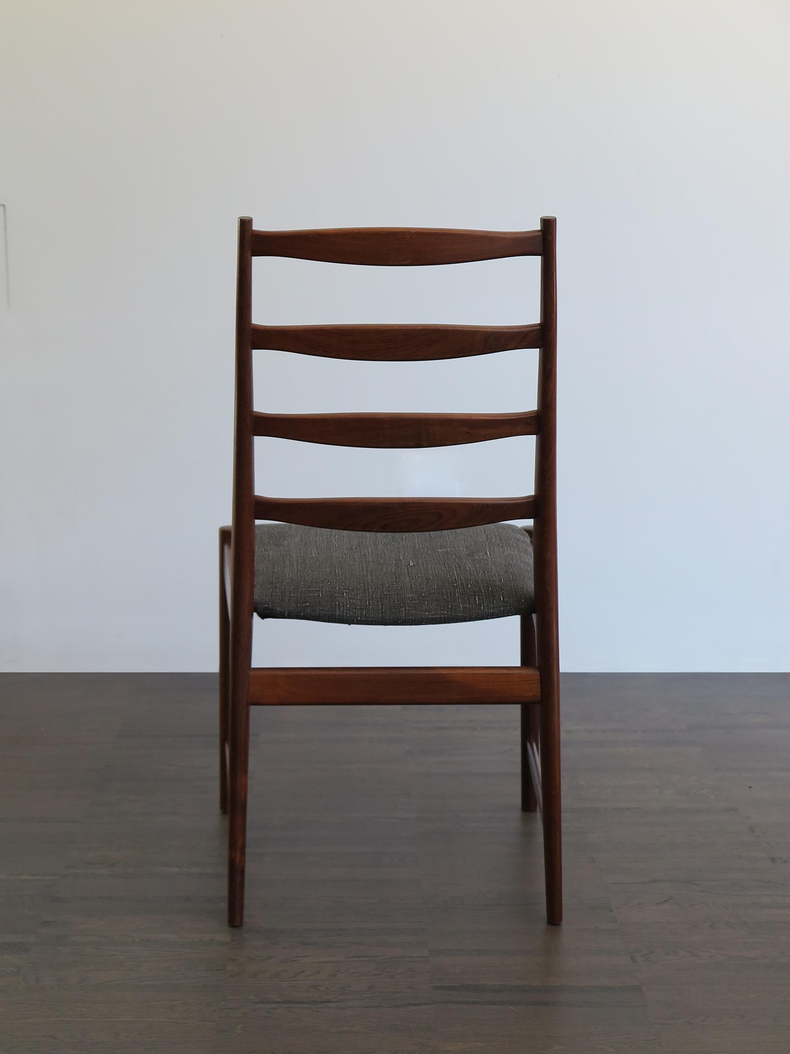 Arne Vodder Mid-Century Modern Scandinavian Dark Wood Dining Chairs, 1960s In Good Condition For Sale In Reggio Emilia, IT