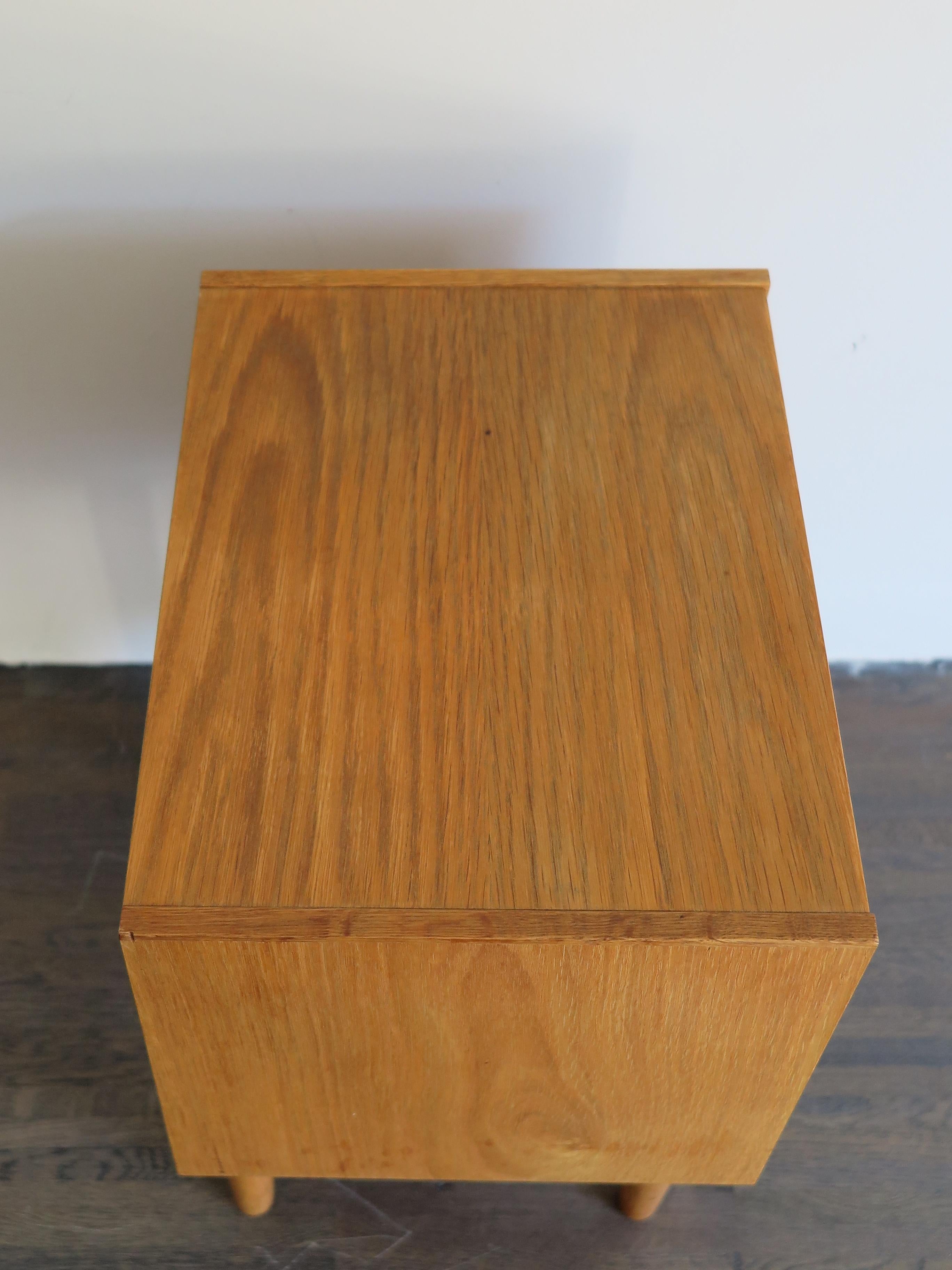 Arne Vodder Mid-Century Modern Design Scandinavian Oak Nightstands, 1950s 3