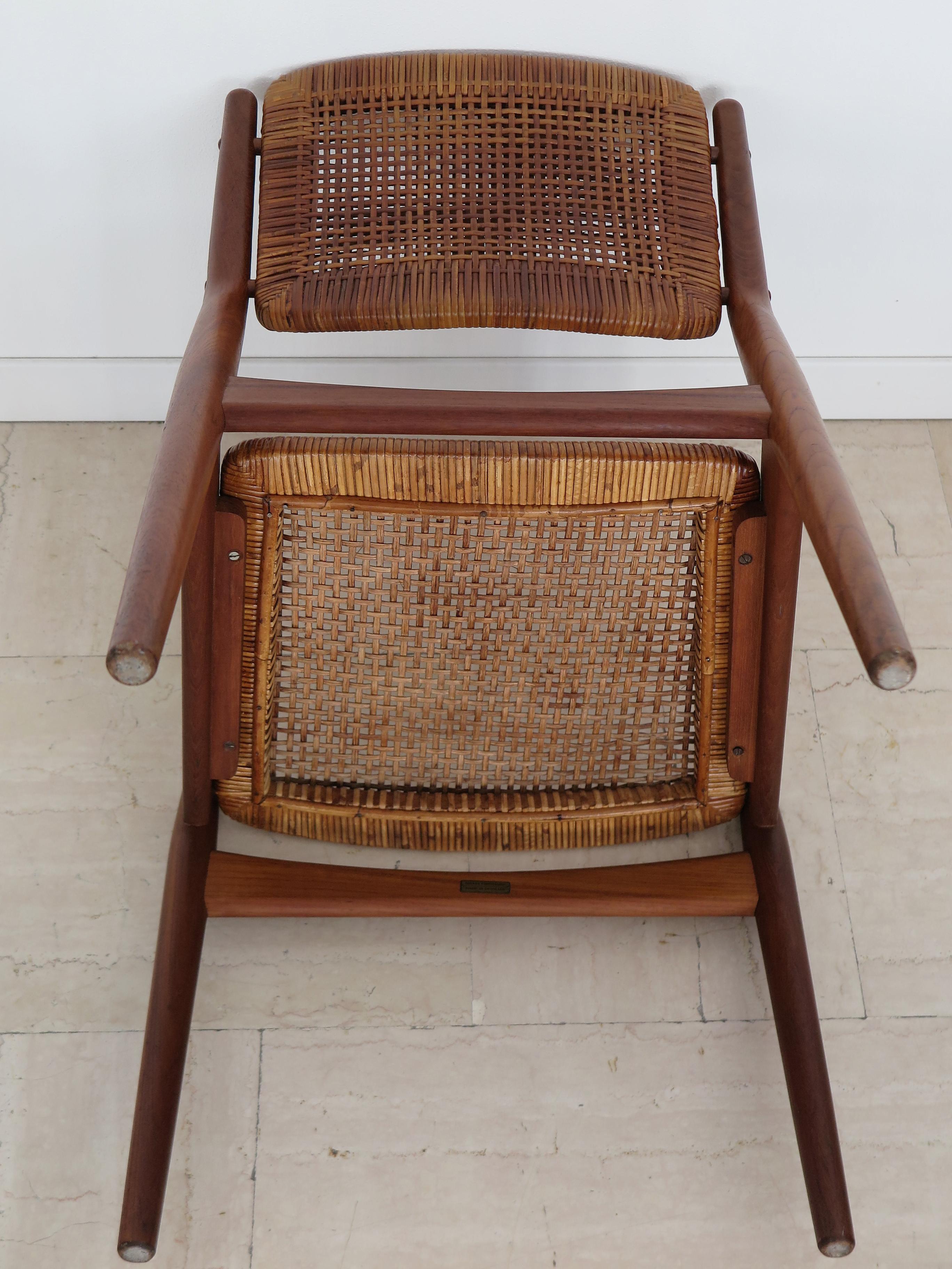 Arne Vodder Skandinavische Teakholz-Rattan-Stühle aus der Mitte des Jahrhunderts für Sibast 1950s im Angebot 10