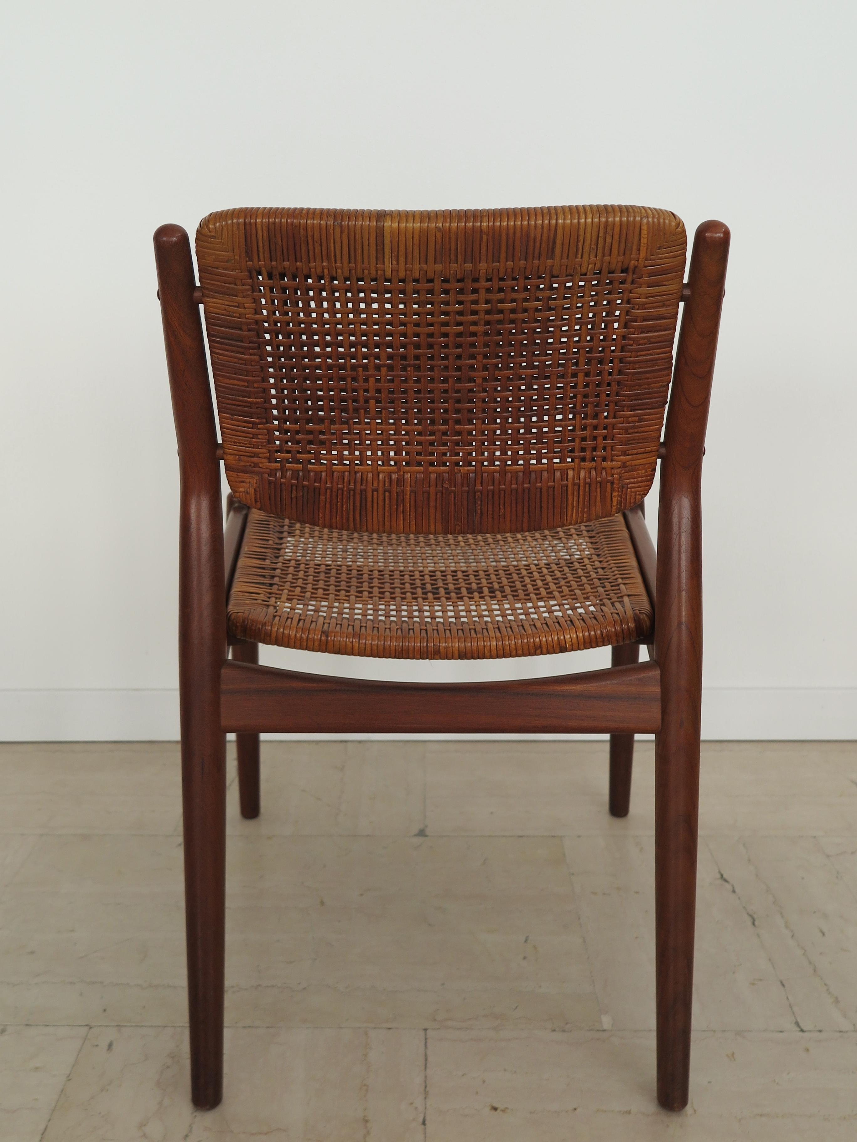 Arne Vodder Midcentury Scandinavian Teak Rattan Chairs for Sibast 1950s For Sale 2
