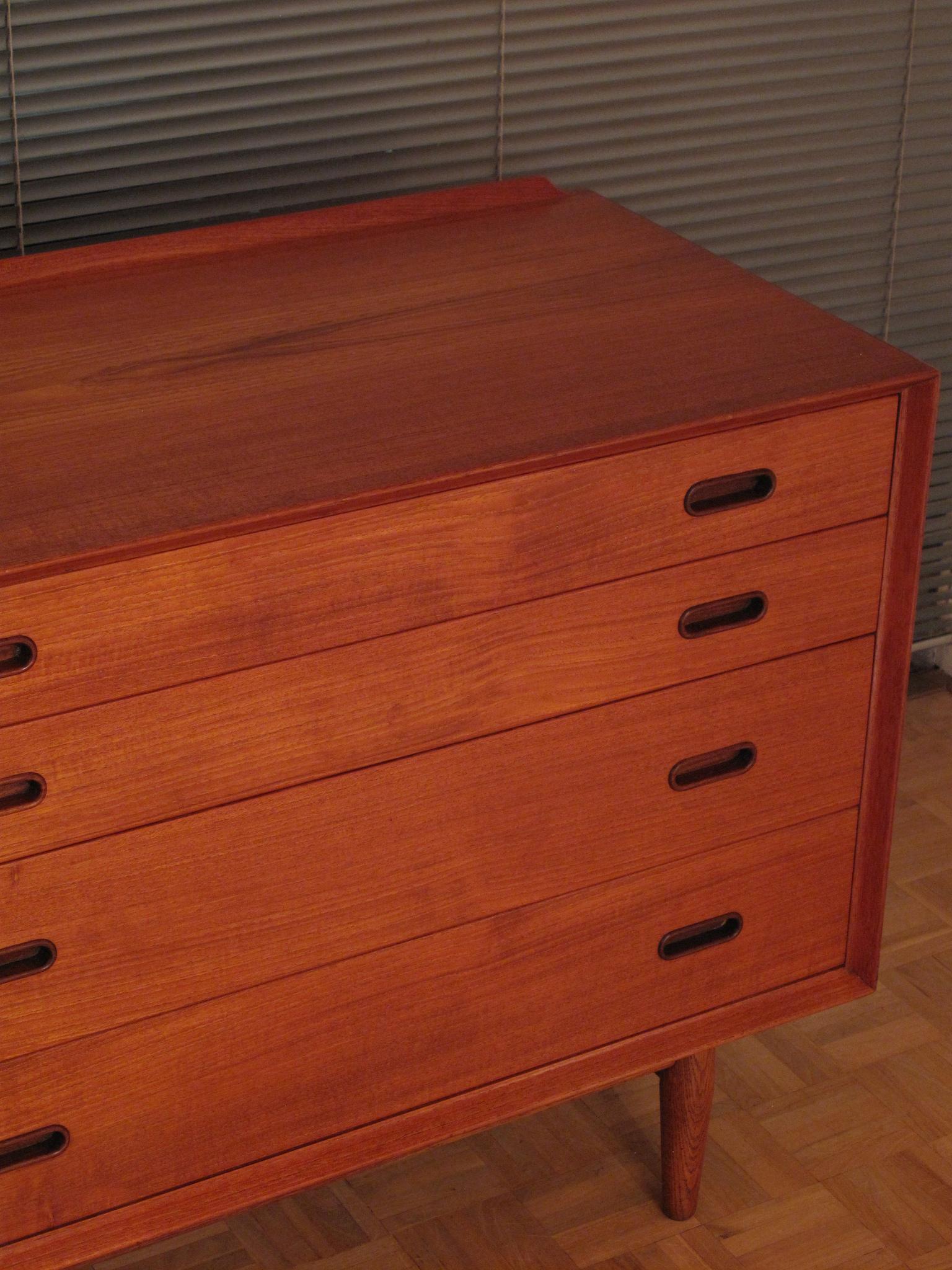 Arne Vodder Model 10 Teak and Oak Sideboard for Sibast 4