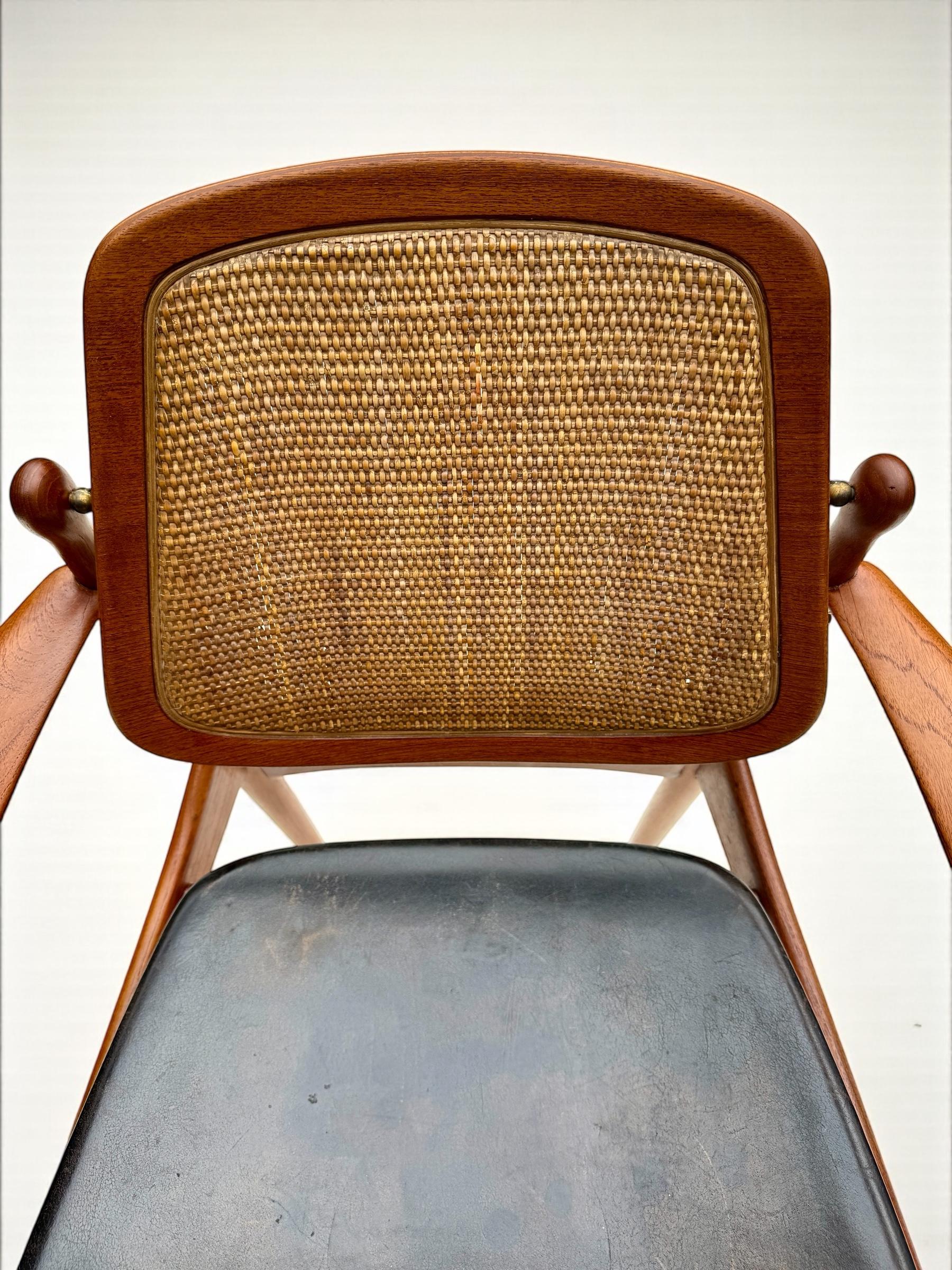 Arne Vodder Model 186 Armchair in Teak, Leather & Rattan, Denmark 1950's For Sale 4