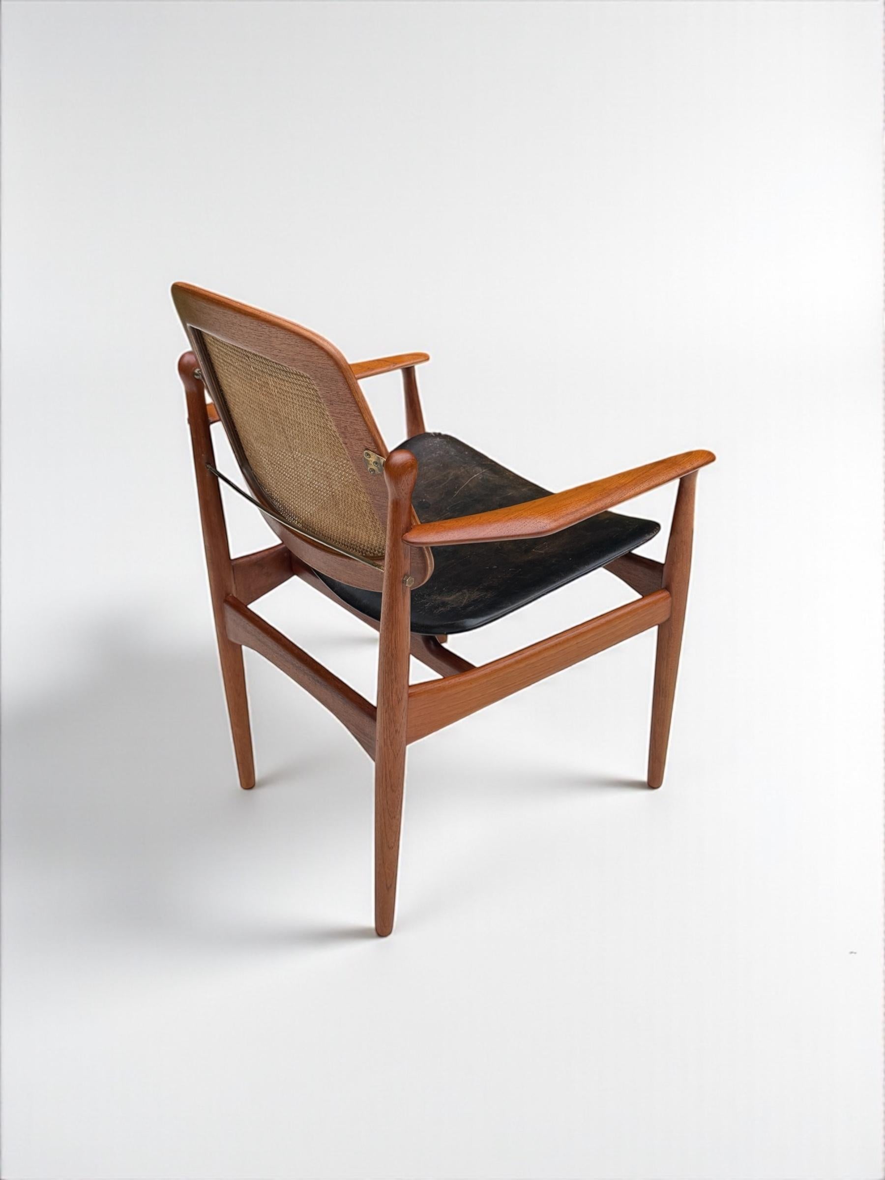 Arne Vodder Model 186 Armchair in Teak, Leather & Rattan, Denmark 1950's For Sale 5