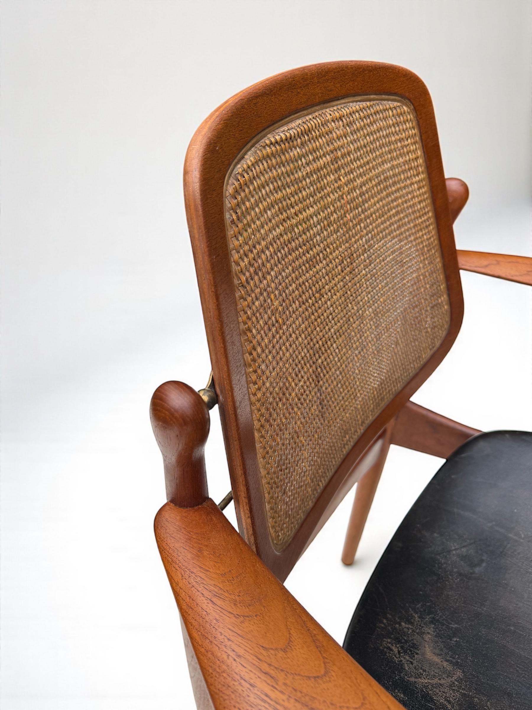 Arne Vodder Model 186 Armchair in Teak, Leather & Rattan, Denmark 1950's For Sale 2