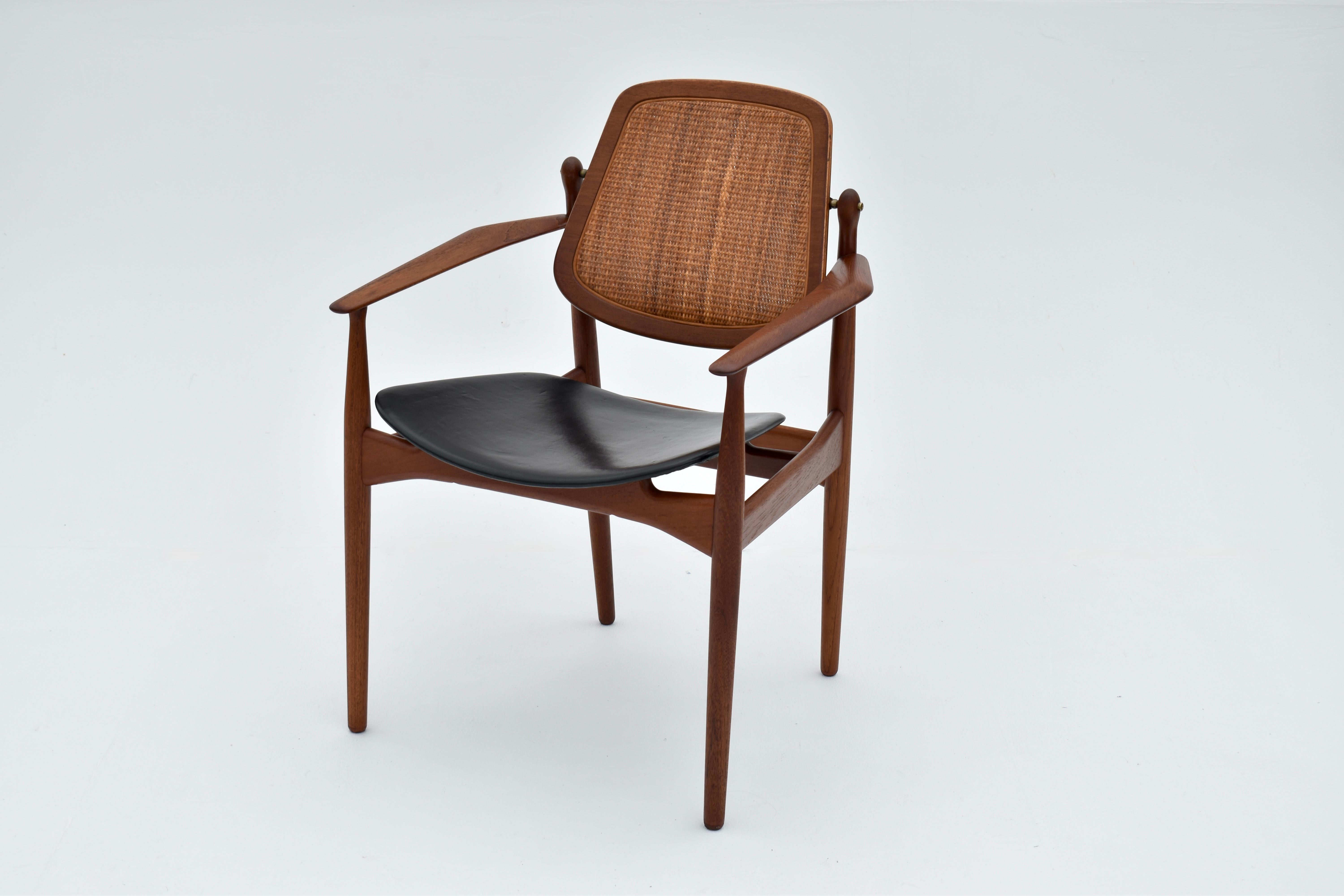 Arne Vodder Model 186 Chaise en teck, rotin et cuir pour France & Son, Danemark en vente 6