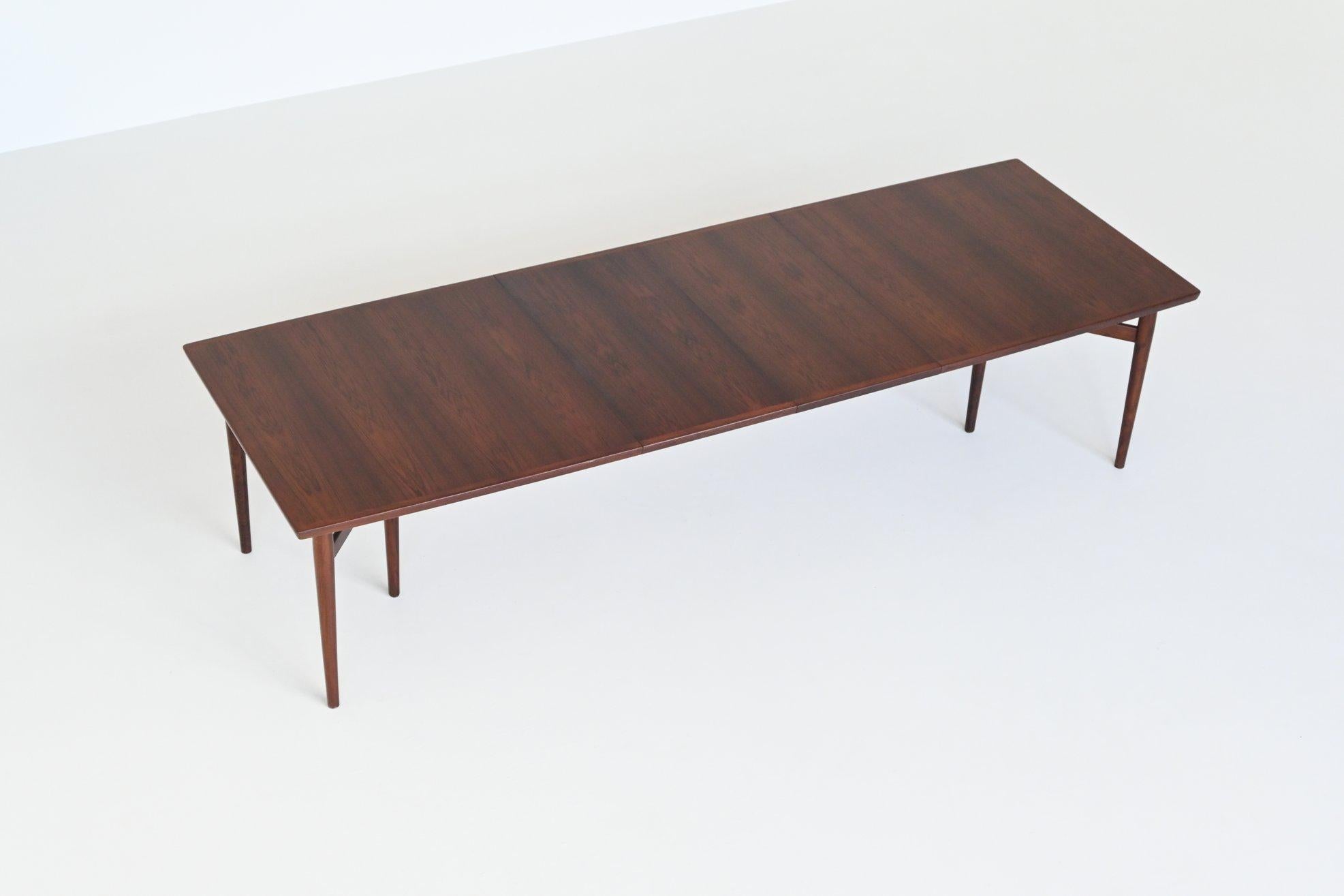 Arne Vodder model 201 dining table in rosewood Sibast Furniture Denmark 1960 5