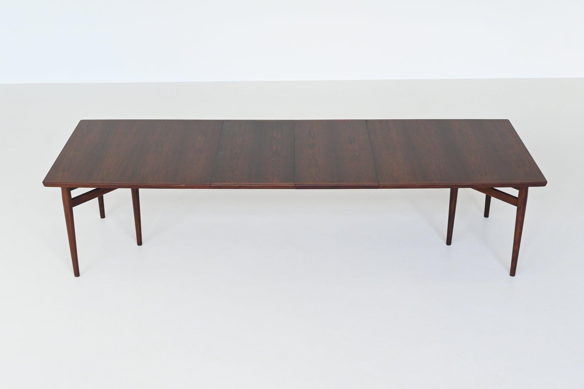 Danish Arne Vodder model 201 dining table in rosewood Sibast Furniture Denmark 1960