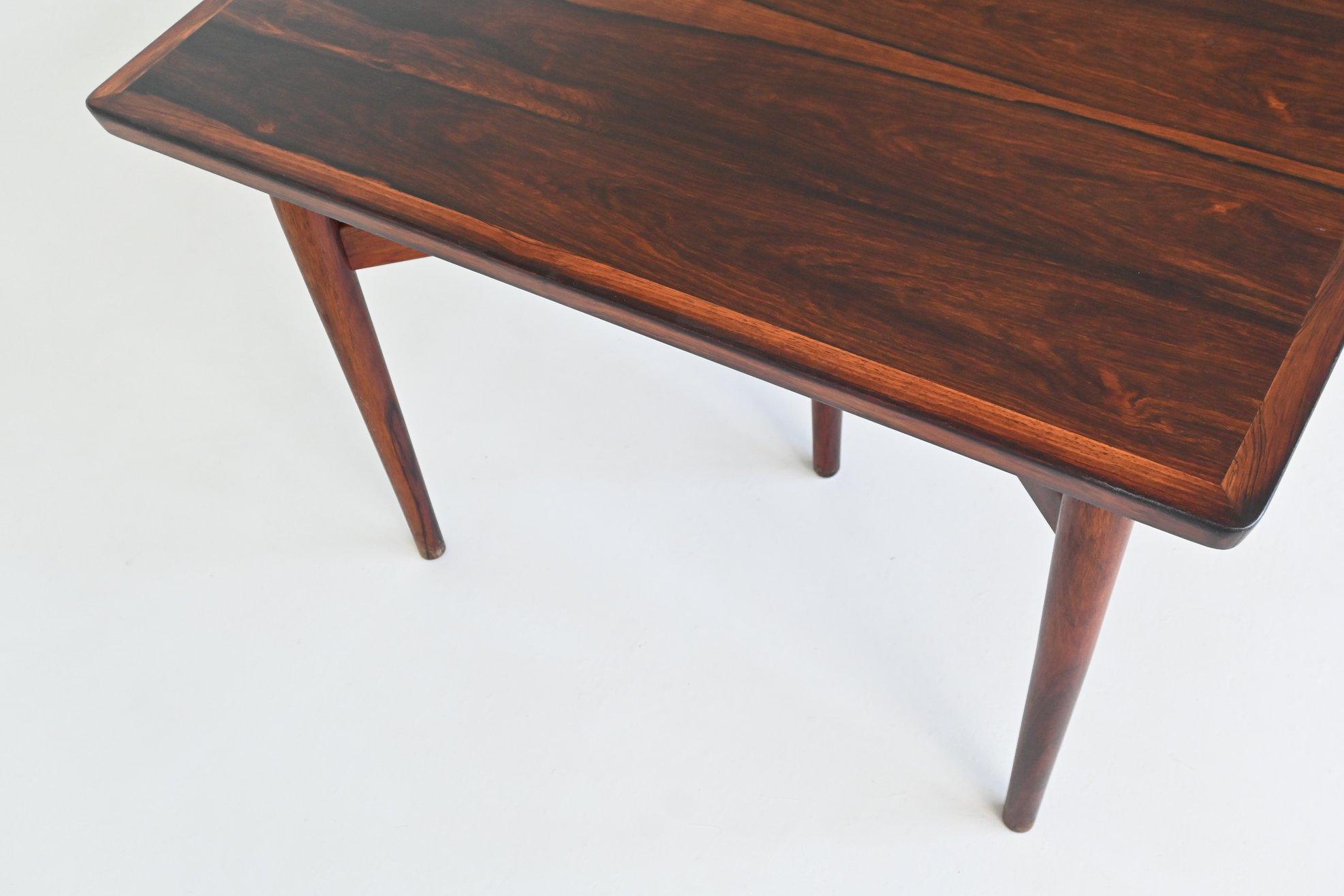 Arne Vodder model 201 large dining table rosewood Sibast Denmark 1960 For Sale 9