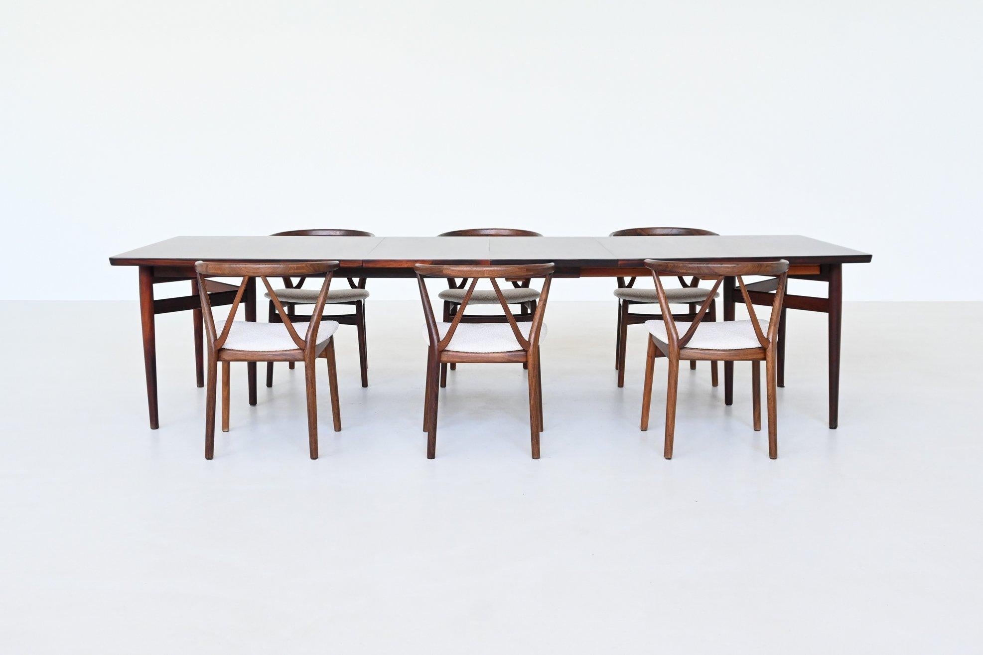 Amazing large conference or dining table model 201 designed by Arne Vodder; one of the best designers Denmark has known and it is manufactured by Sibast Furniture, Denmark 1960.

This fantastic table is executed in beautiful flamed veneered