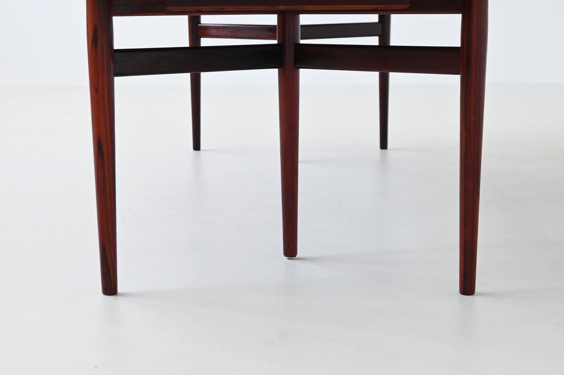 Arne Vodder modello 212 tavolo da pranzo ovale palissandro Sibast Danimarca 1960 in vendita 9