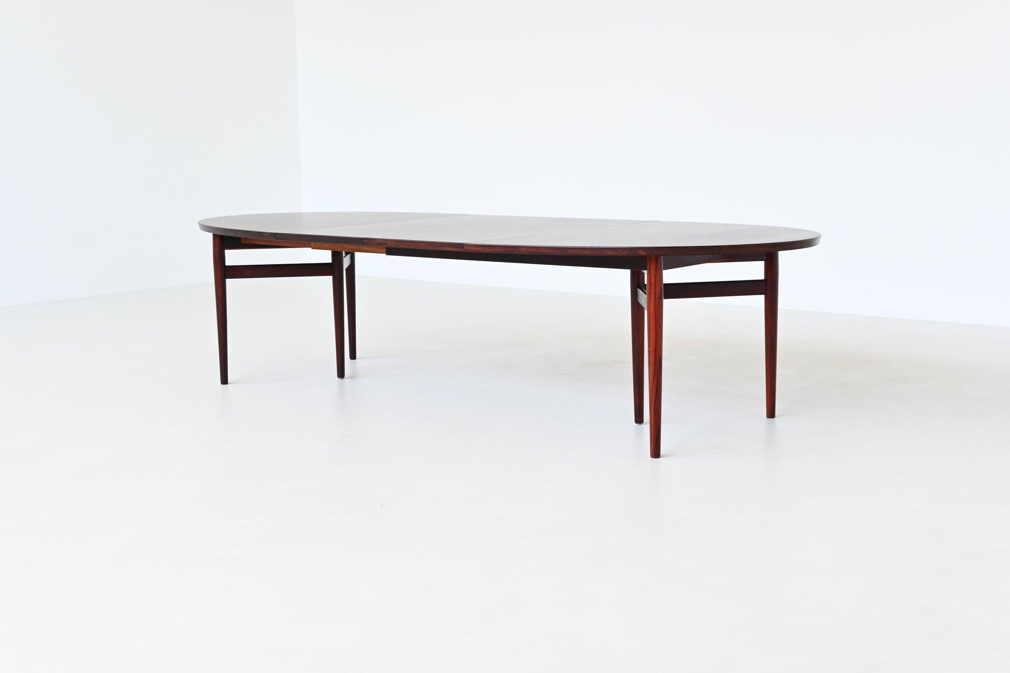 Danese Arne Vodder modello 212 tavolo da pranzo ovale palissandro Sibast Danimarca 1960 in vendita