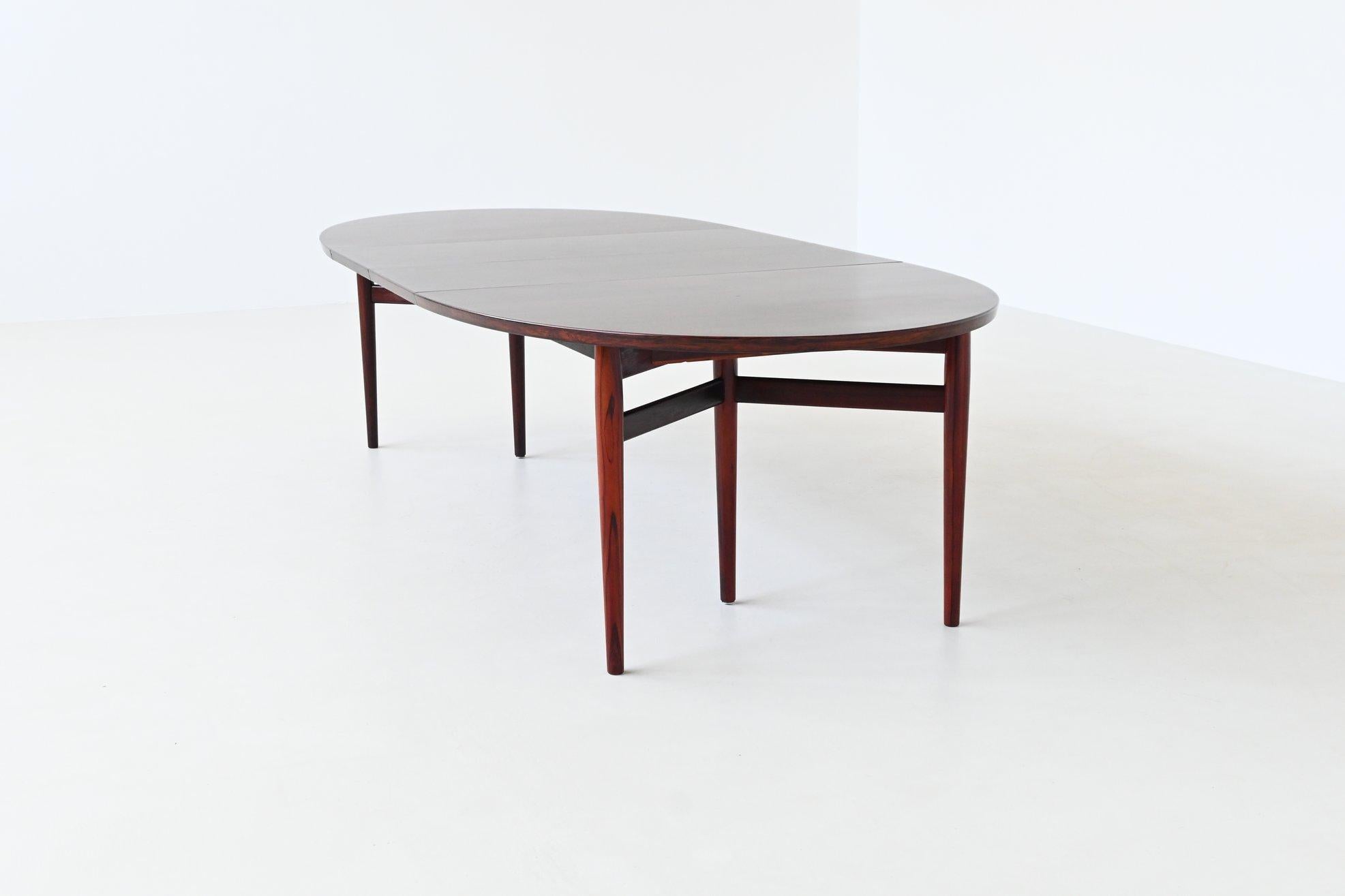 Arne Vodder modello 212 tavolo da pranzo ovale palissandro Sibast Danimarca 1960 In condizioni buone in vendita a Etten-Leur, NL