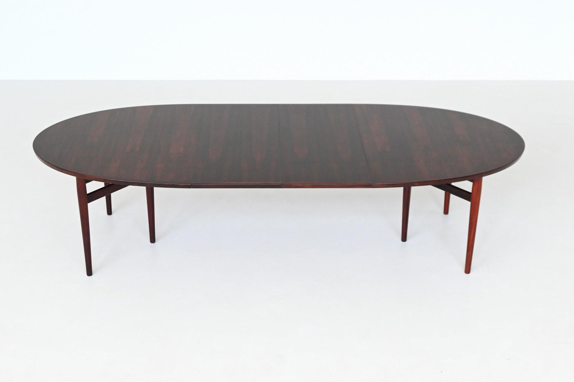 Arne Vodder modello 212 tavolo da pranzo ovale palissandro Sibast Danimarca 1960 in vendita 2