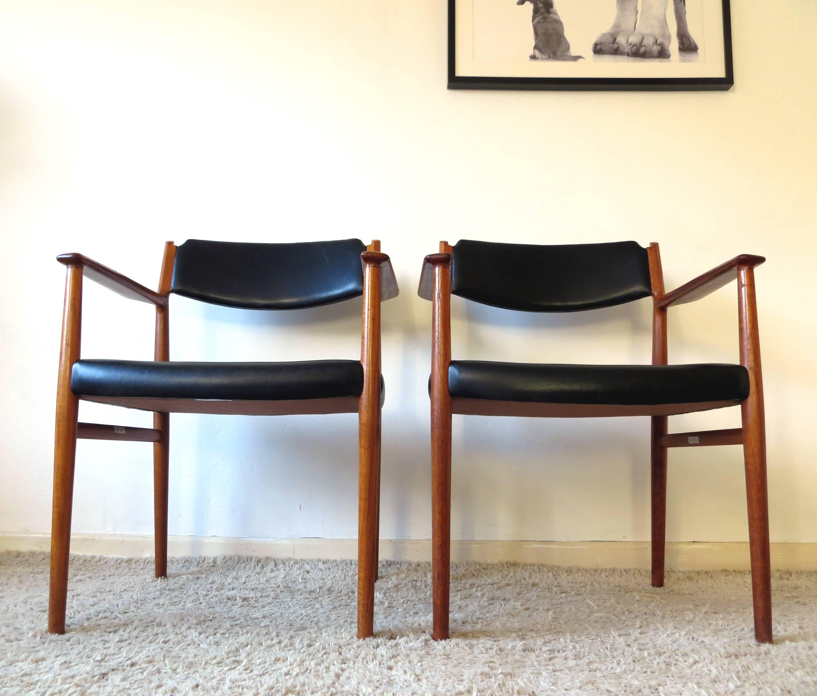 Arne Vodder Sibast Model 418 Danish Dining Teak & Leather Chairs , Set of 2, 60s For Sale 1