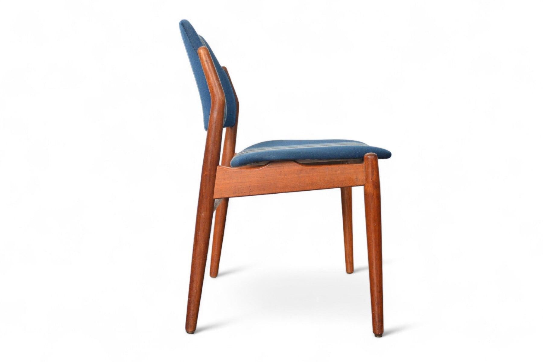 Danese Sedia da pranzo Arne Vodder modello 62s in teak in vendita