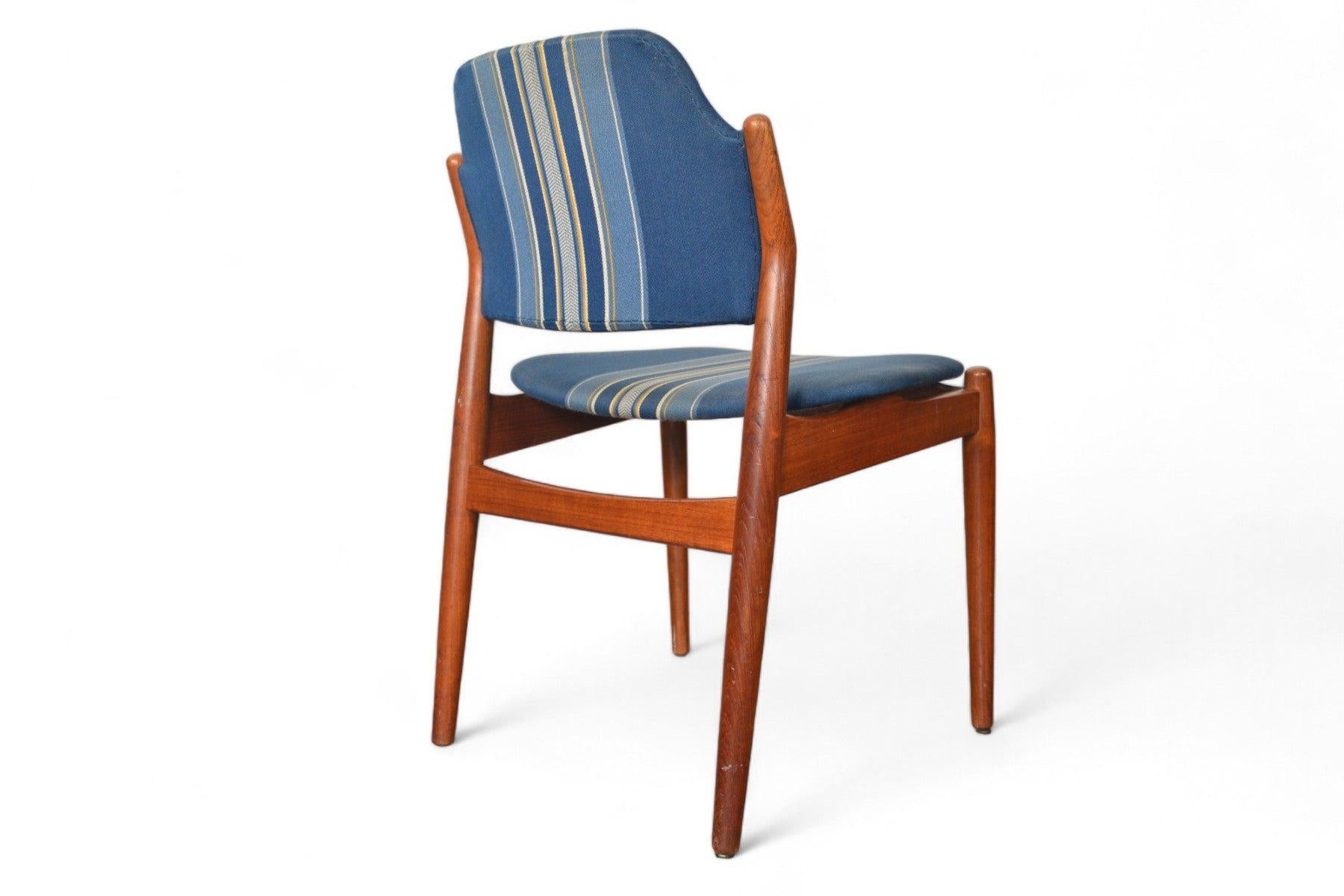 Sedia da pranzo Arne Vodder modello 62s in teak In condizioni buone in vendita a Berkeley, CA