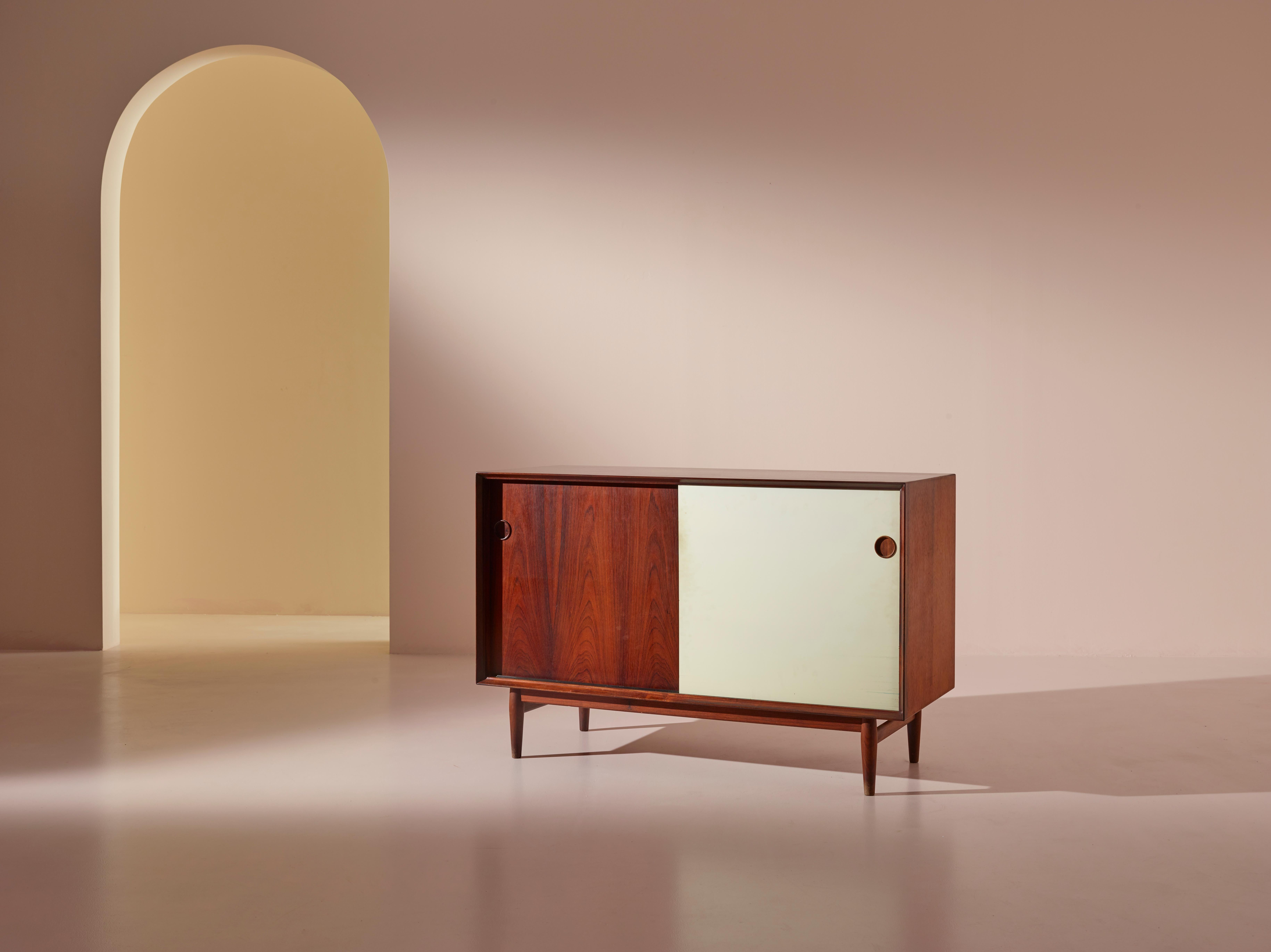 Mid-Century Modern Arne Vodder Model OS11 Sideboard by Sibast with Coloured and Reversible Doors For Sale