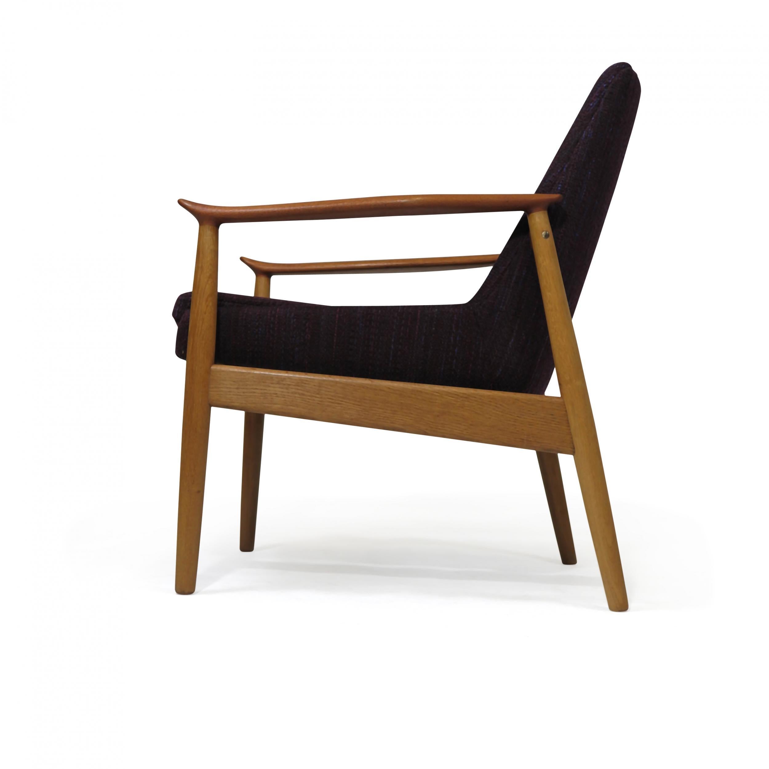 20th Century Arne Vodder Oak and Teak Lounge Chair