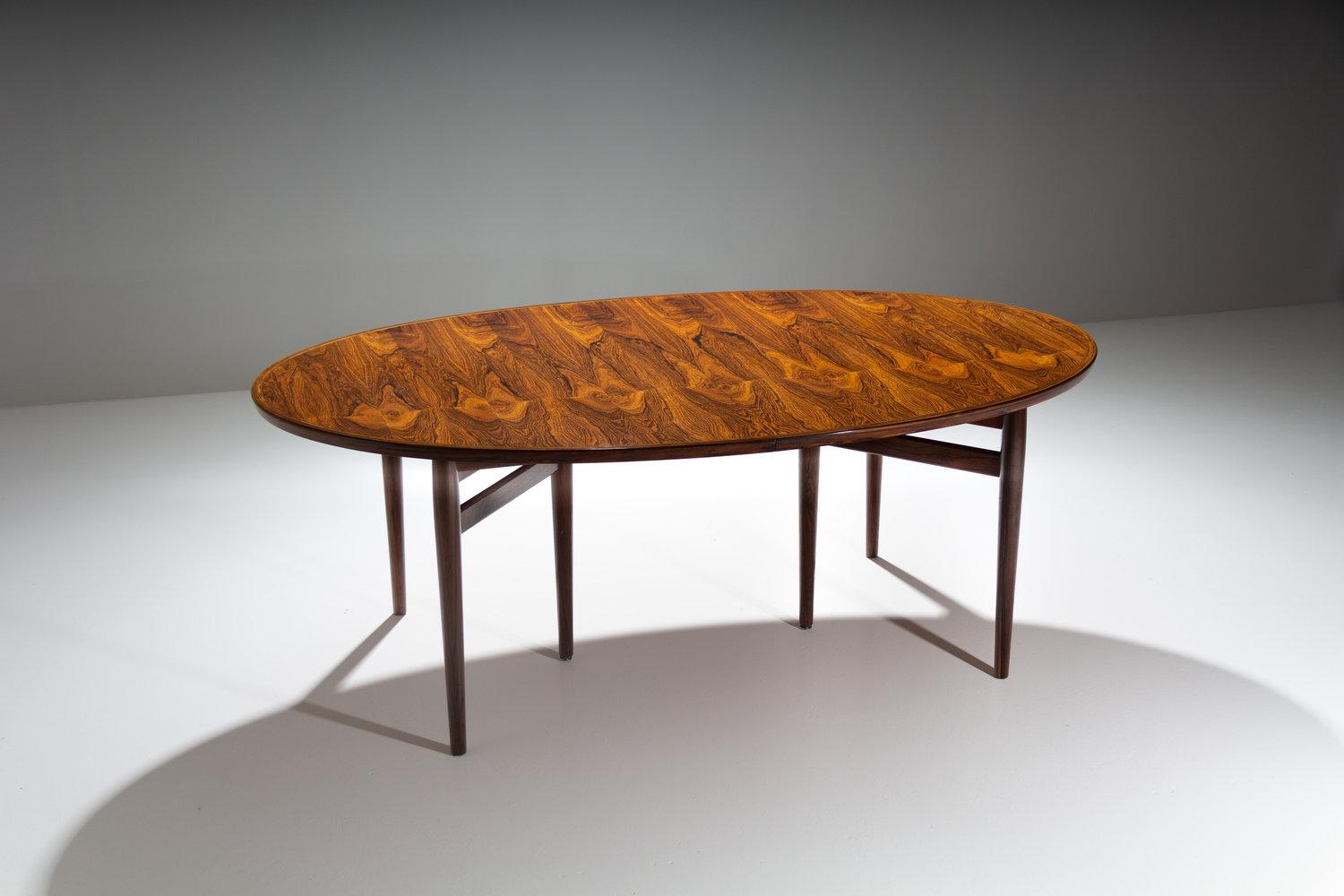 Scandinavian Modern Arne Vodder Oval Dining Table for Sibast Furniture, Denmark, 1960s