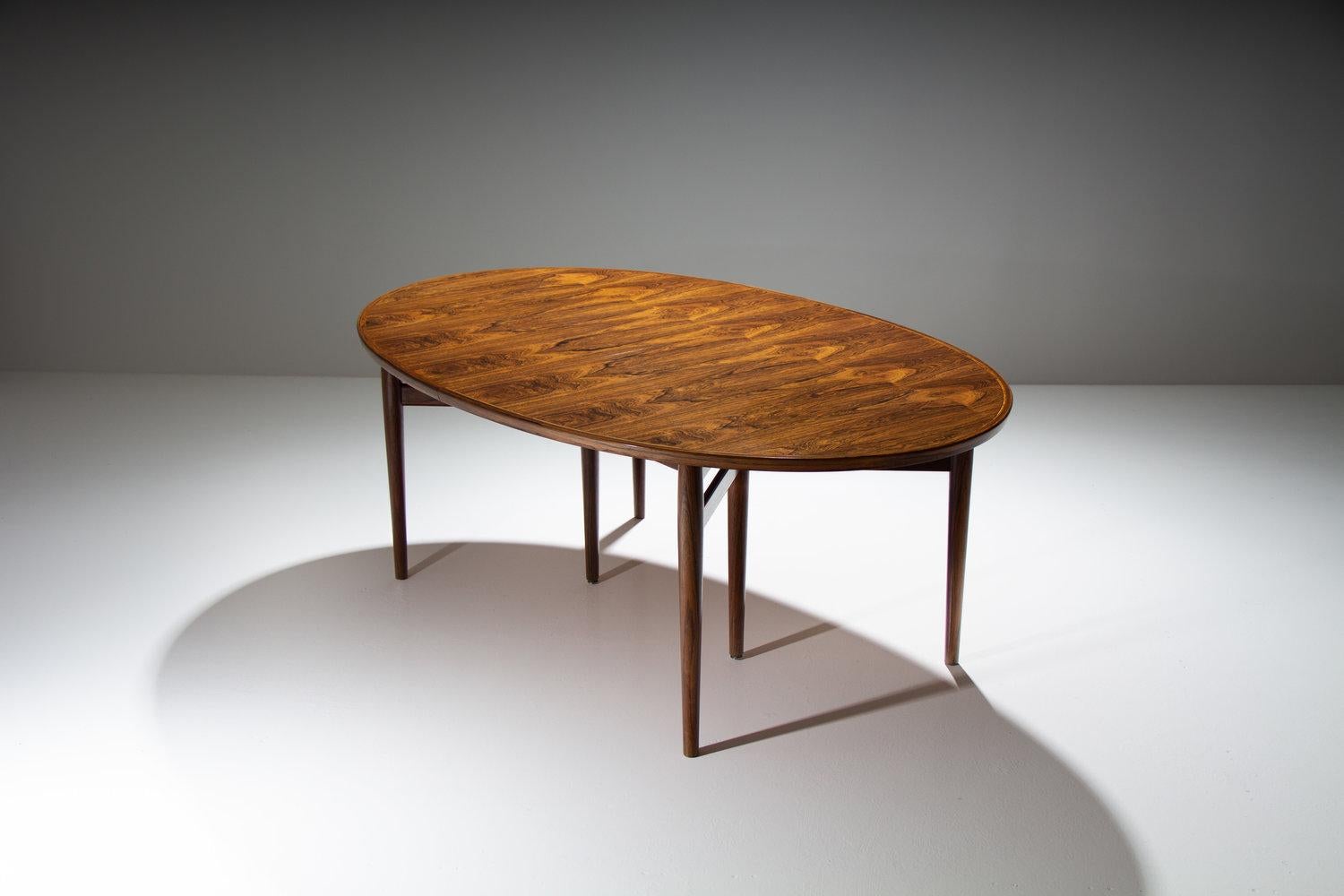 Arne Vodder Oval Dining Table for Sibast Furniture, Denmark, 1960s 1