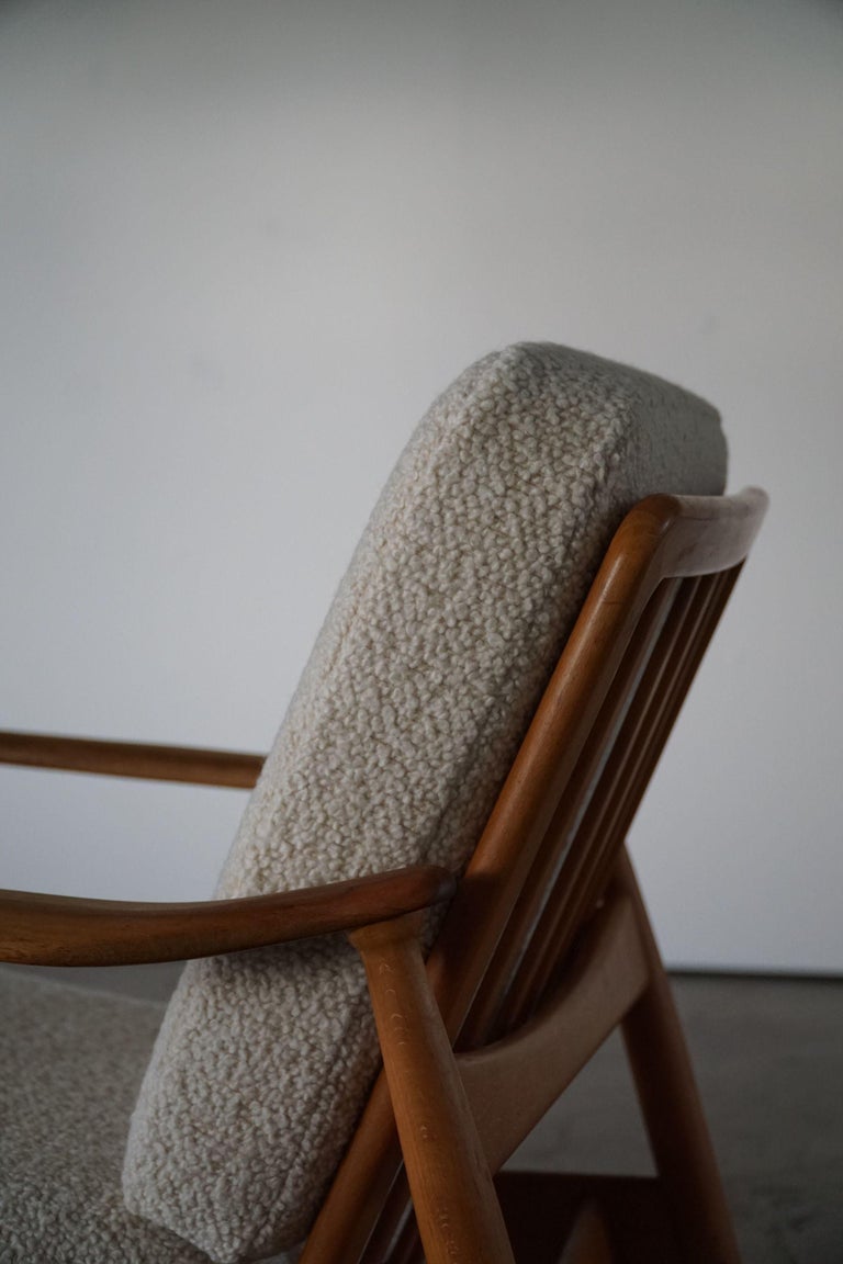 Arne Vodder, Pair of Lounge Chairs, Model FD 161, Reupholstered in Bouclé, 1950s For Sale 7