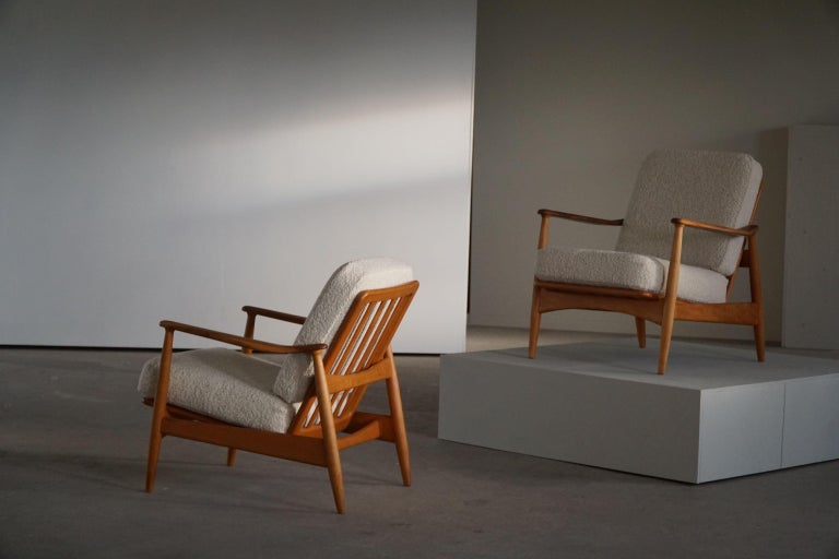 Danish Arne Vodder, Pair of Lounge Chairs, Model FD 161, Reupholstered in Bouclé, 1950s For Sale