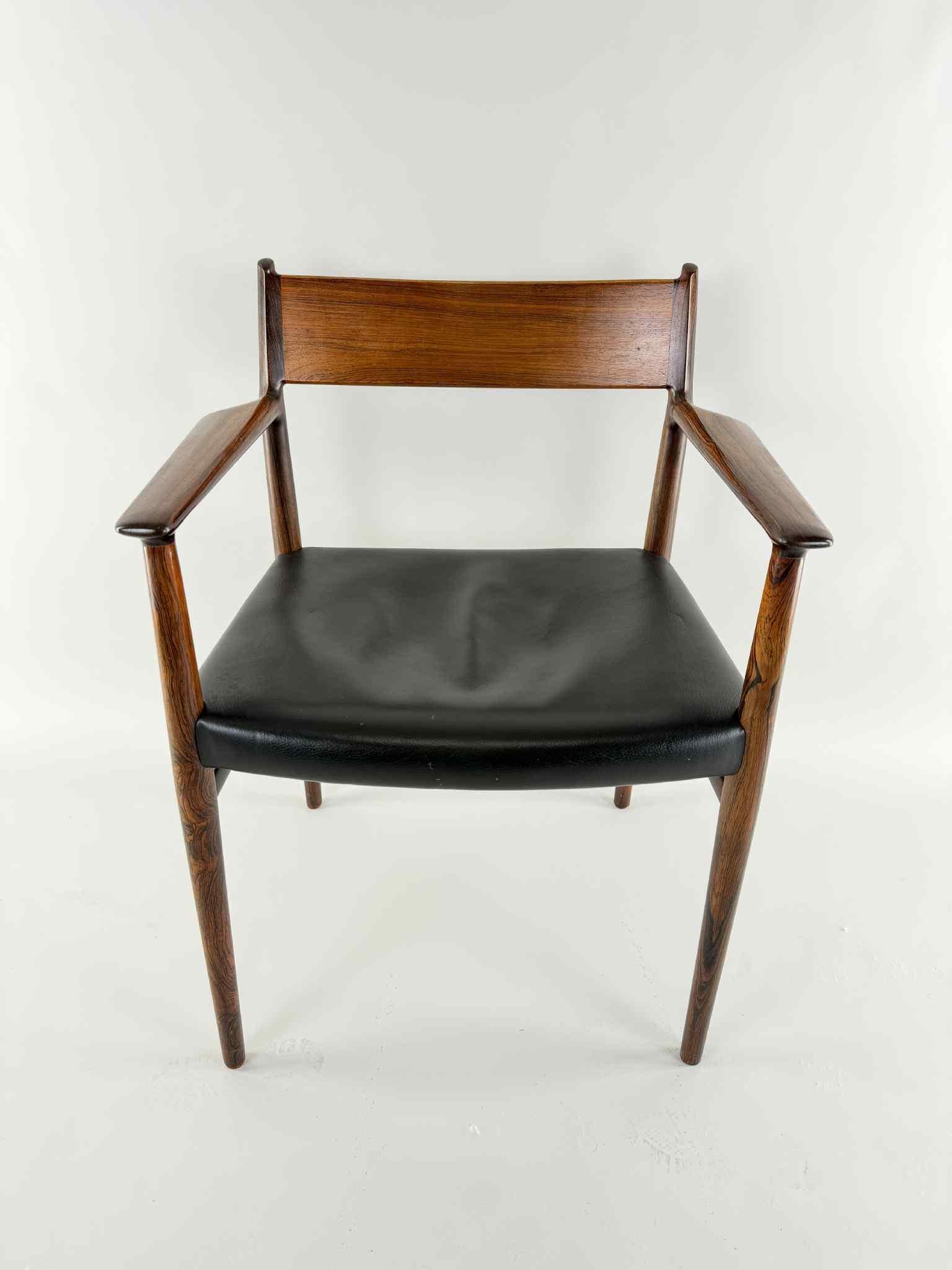 Danois Chaise en bois de rose Arne Vodder état d'origine en vente