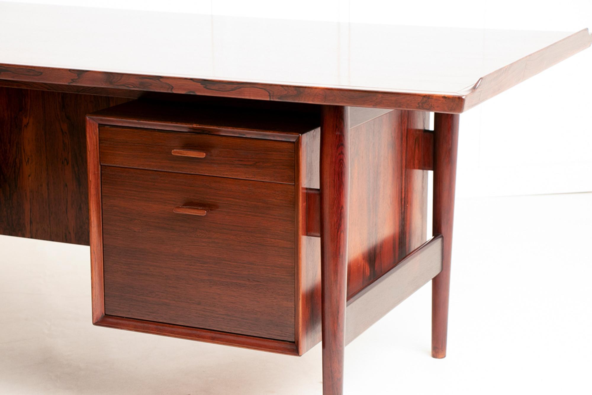 Mid-20th Century Arne Vodder Rosewood Desk by Sibast Mobler For Sale