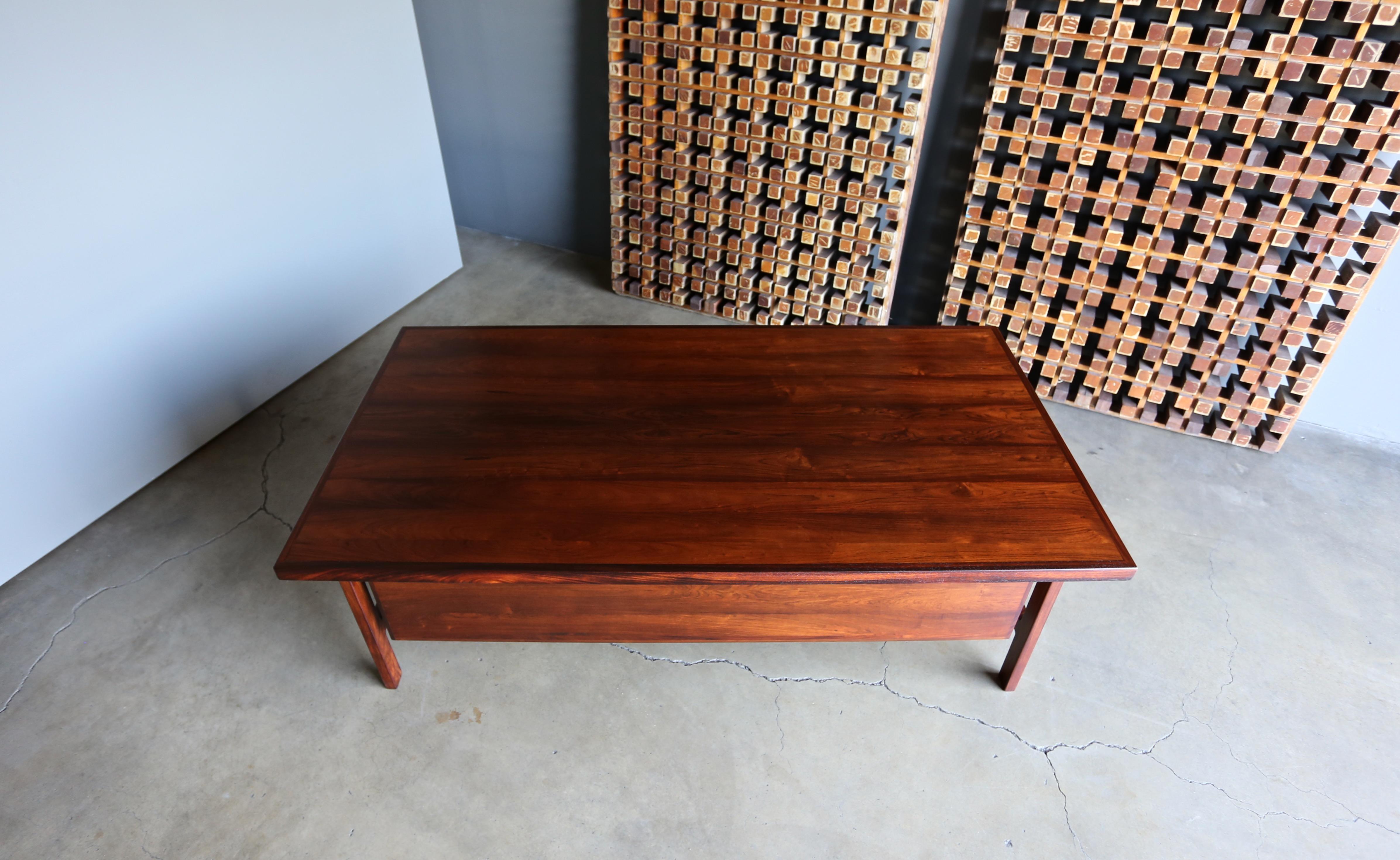Arne Vodder Rosewood Desk for H.P. Hansen, circa 1960 1