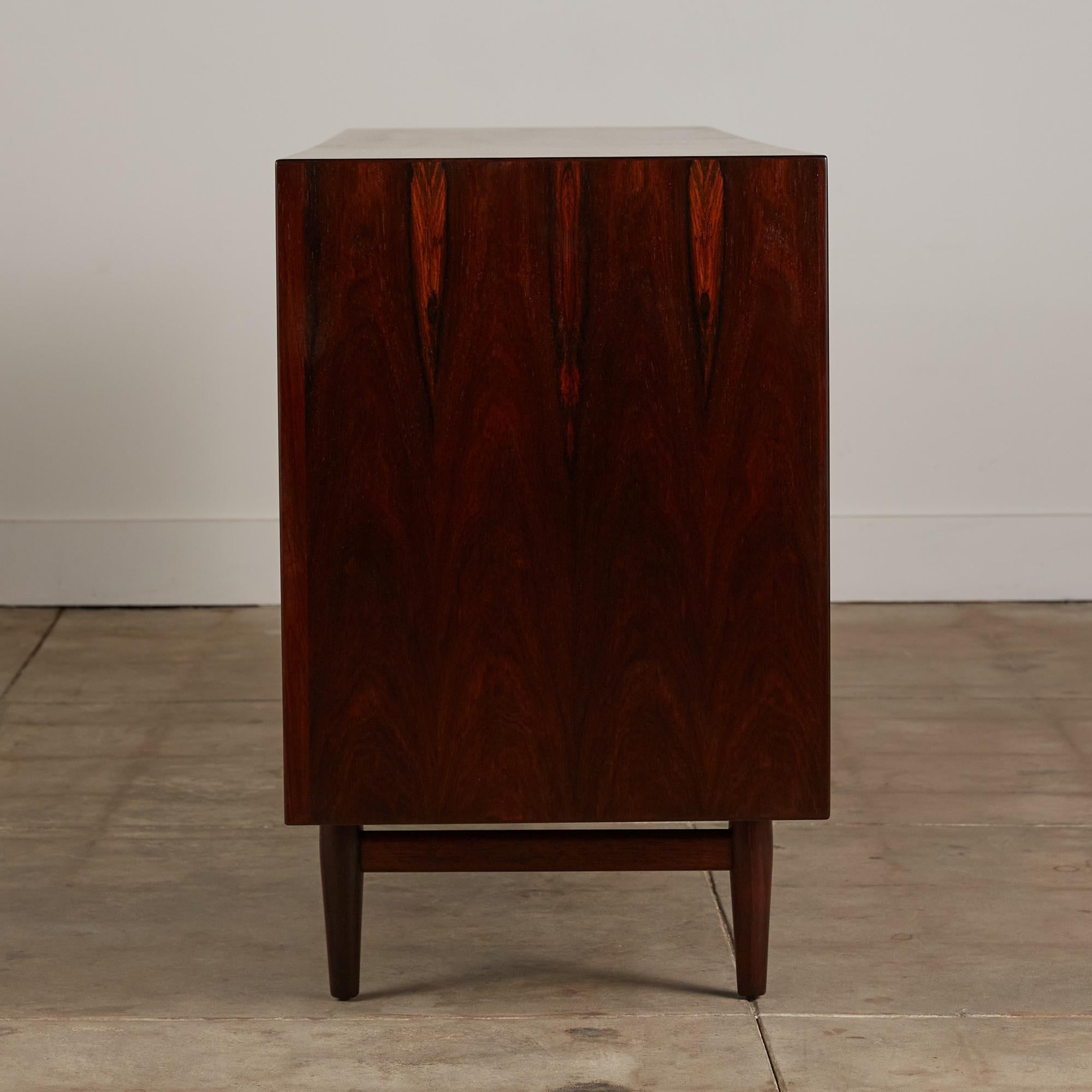 Arne Vodder Rosewood Dresser for Sibast Møbler In Excellent Condition In Los Angeles, CA