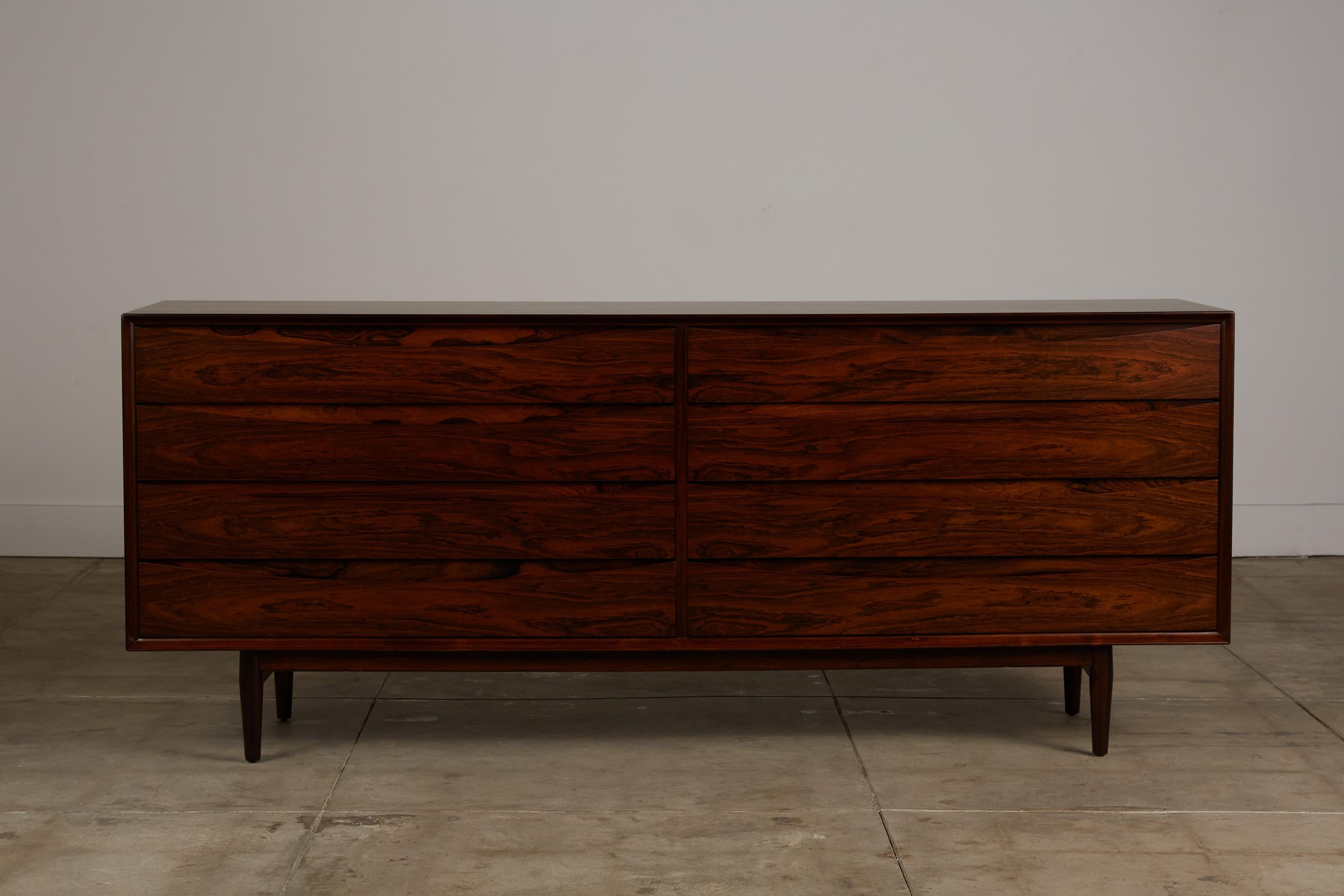 Mid-Century Modern Arne Vodder Rosewood Dresser for Sibast Møbler