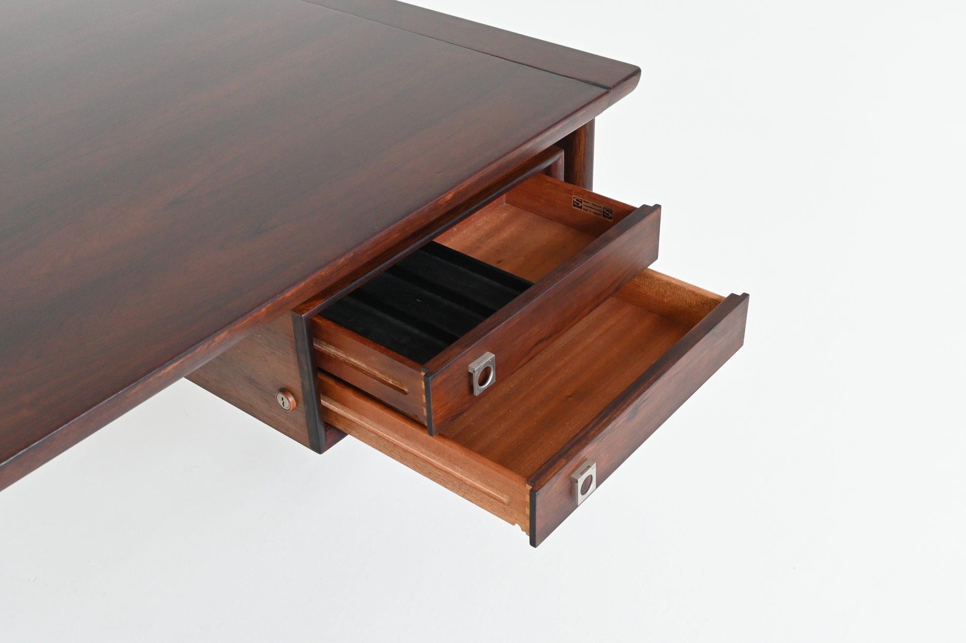 Mid-20th Century Arne Vodder rosewood executive desk in rosewood Sibast Denmark 1960