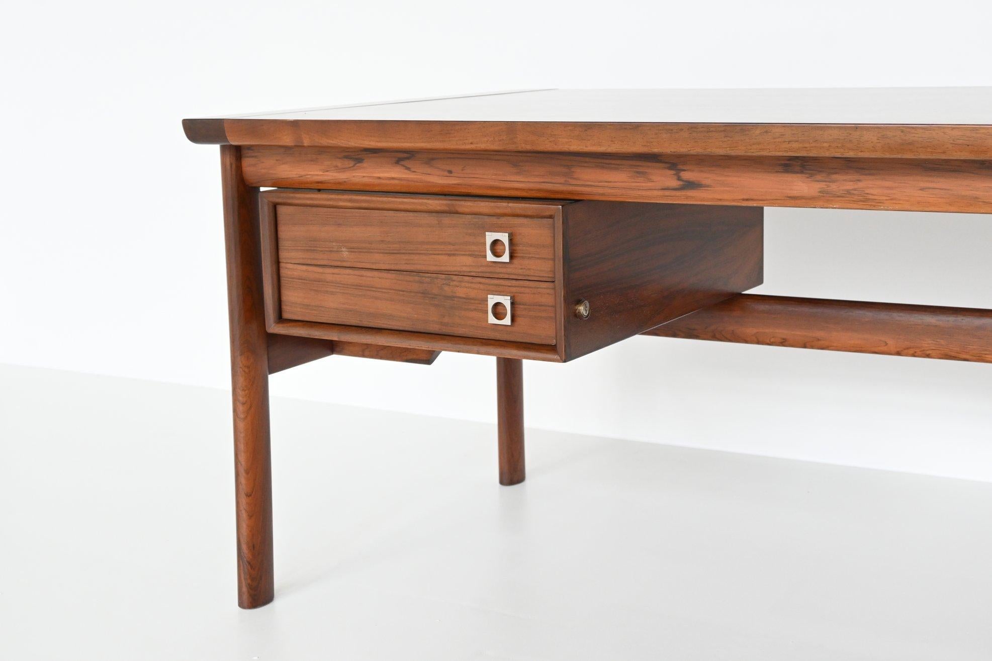 Arne Vodder Rosewood Executive Desk Model 223 Sibast, Denmark, 1960 1