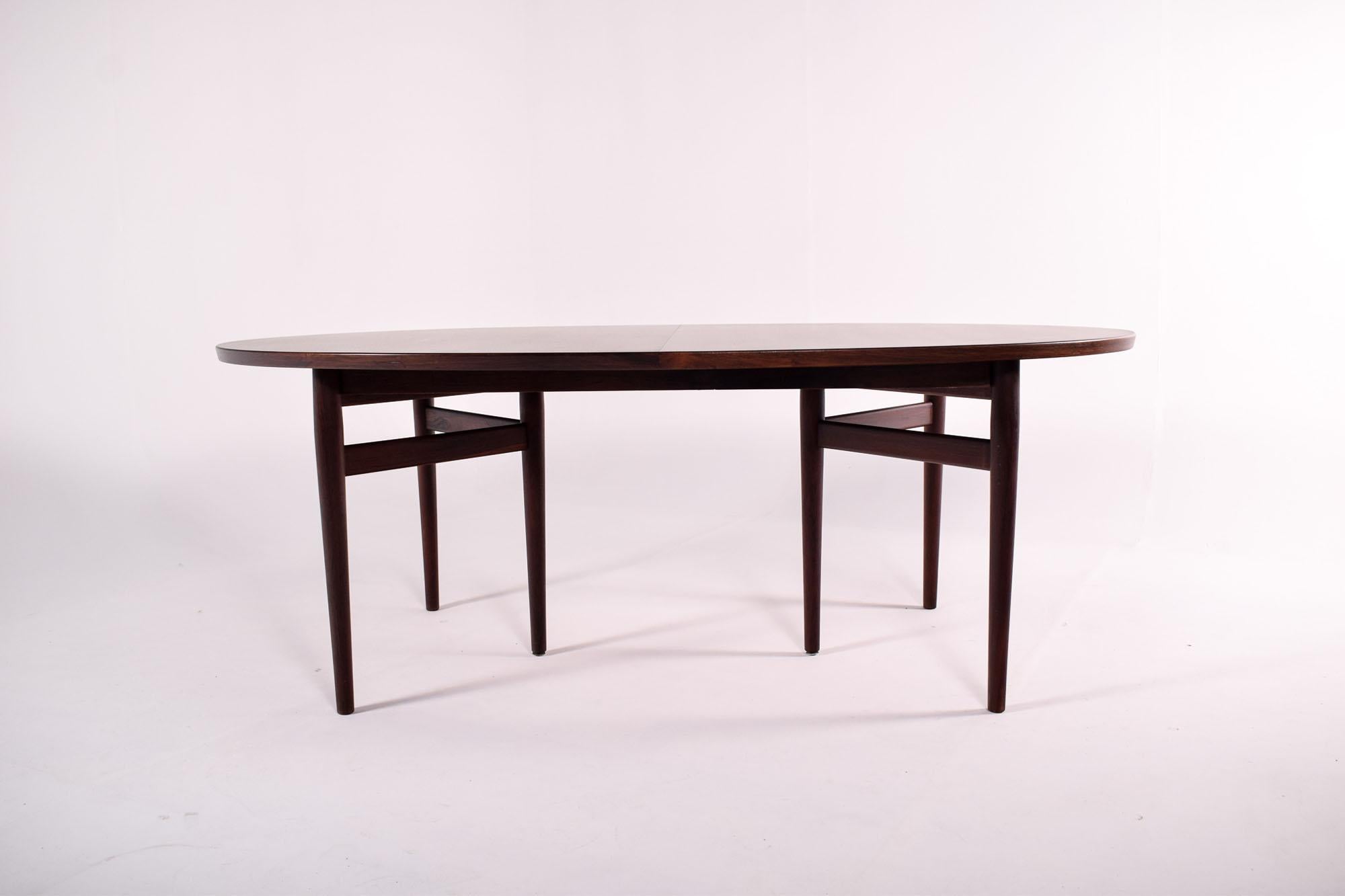 Arne Vodder Rosewood Oval Dining Table, Model 212 for Sibast 2