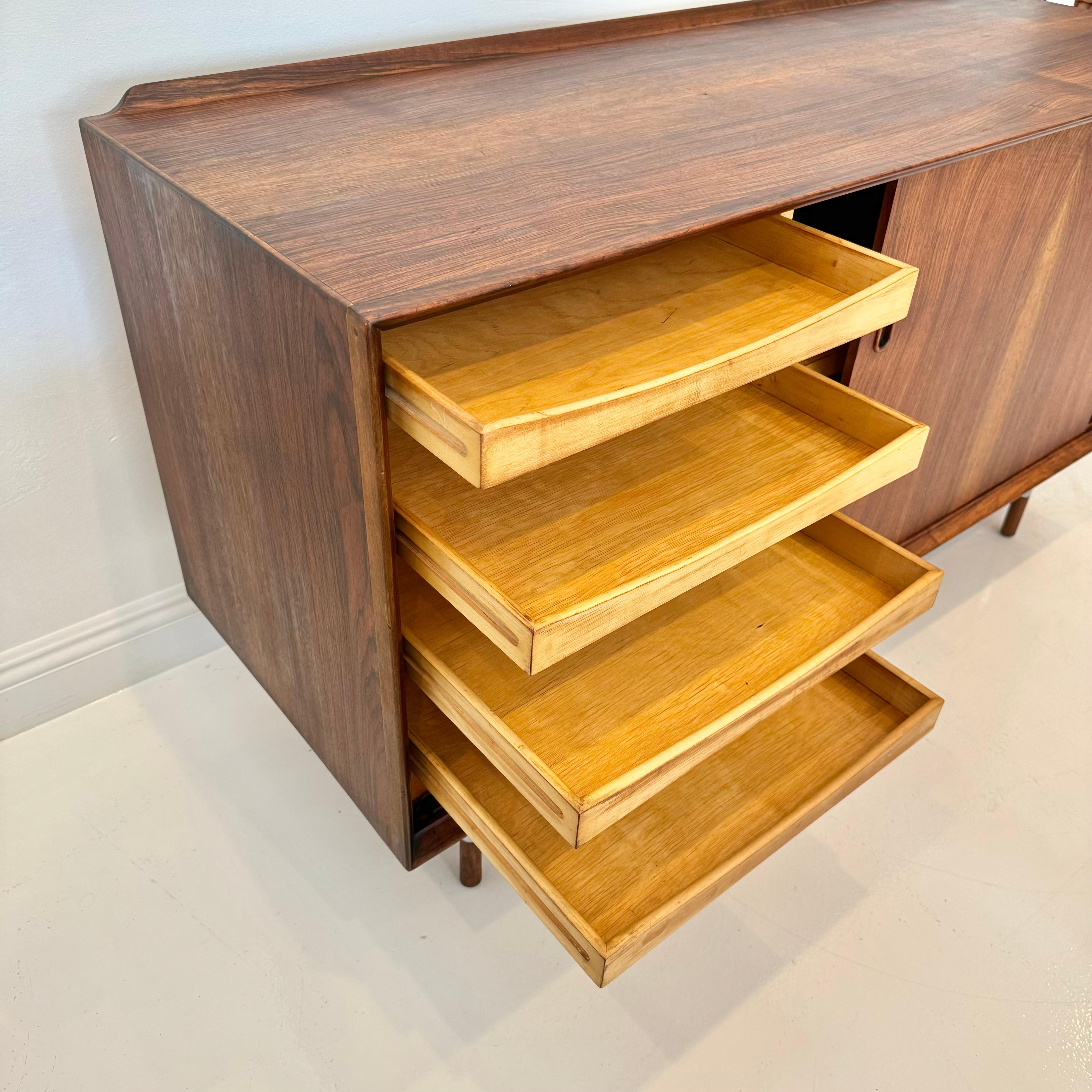 Credenza in palissandro di Arne Vodder per George Tanier, Danimarca, anni '60 in vendita 3