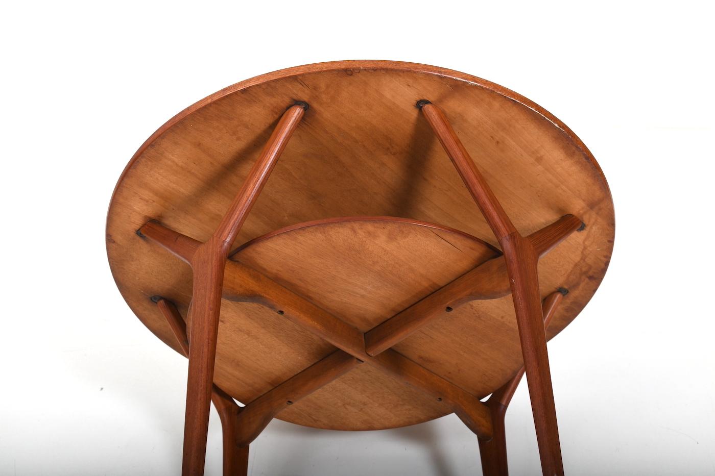 Arne Vodder Round Teak Sofa Table 1960s For Sale 2