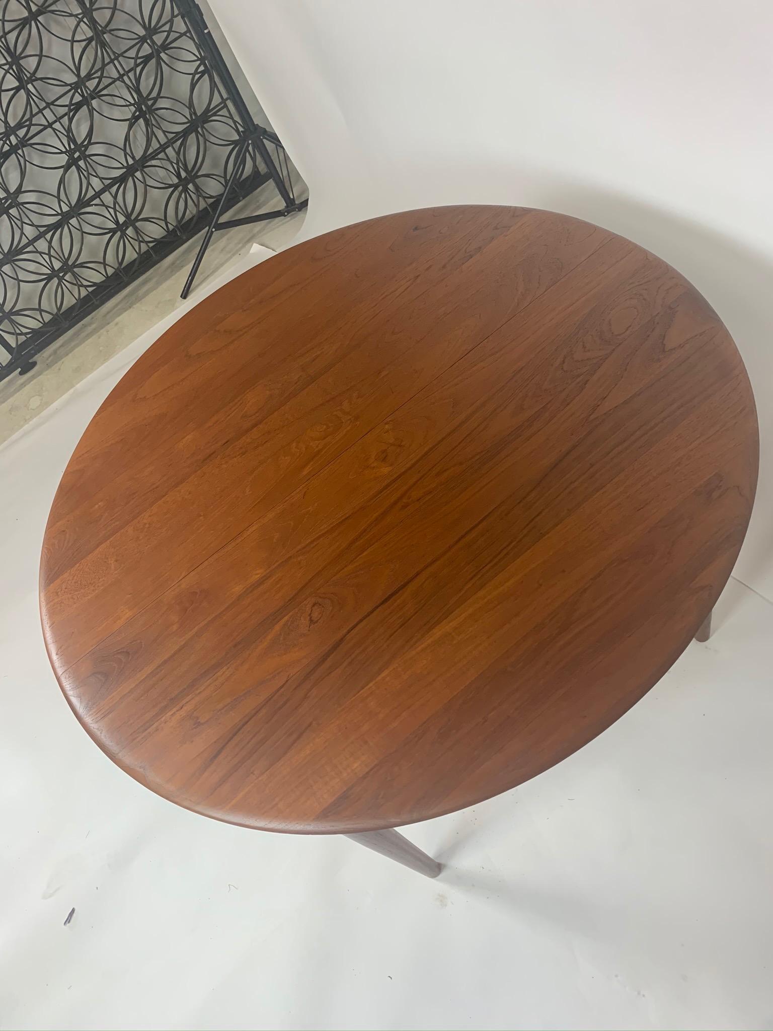 Arne Vodder Scandinavian Danish Modern Teak Extension Dining Table Round Oval 2