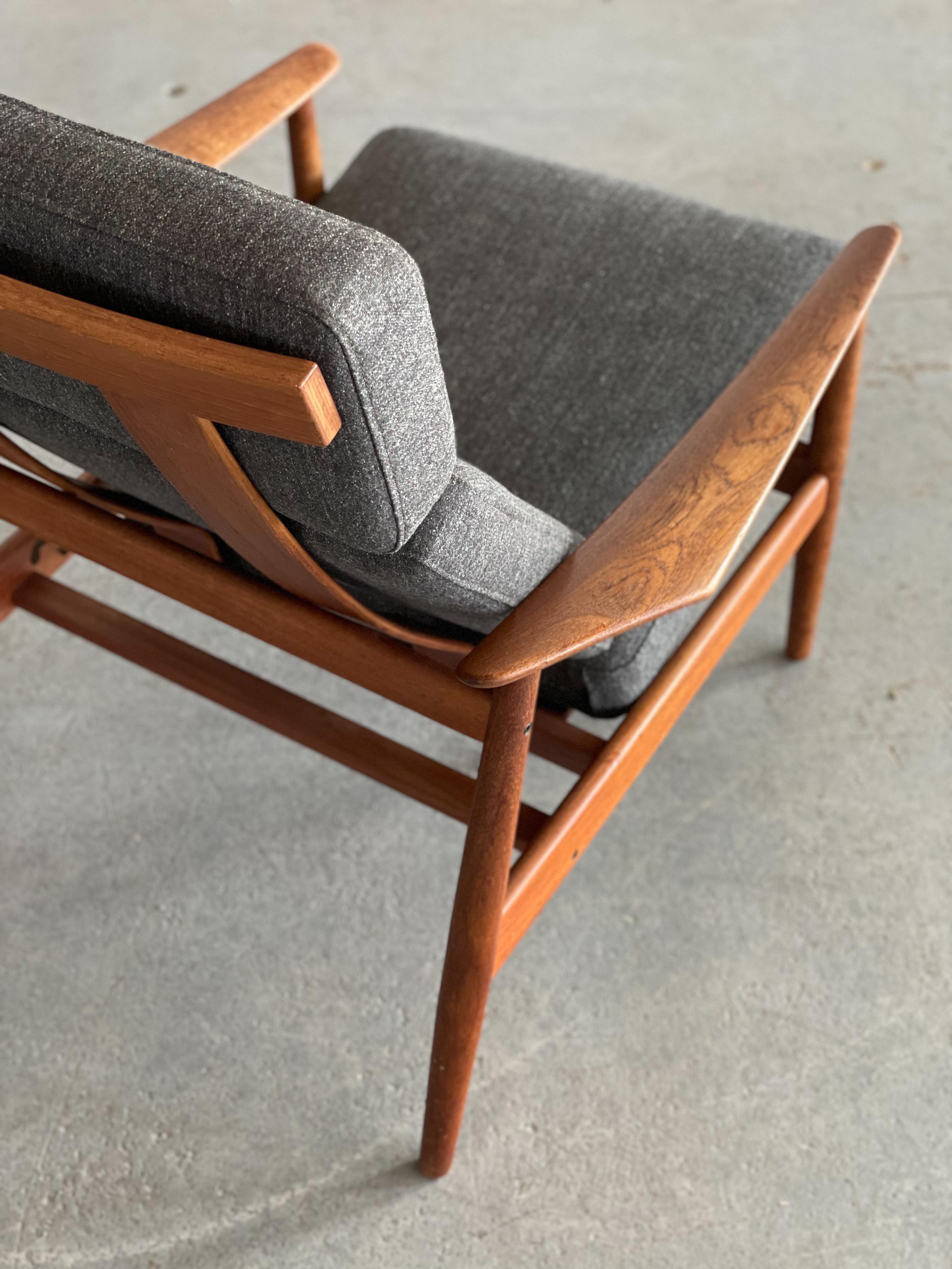 Arne Vodder Sculpted Teak Reclining Lounge Chair for France & Son For Sale 7