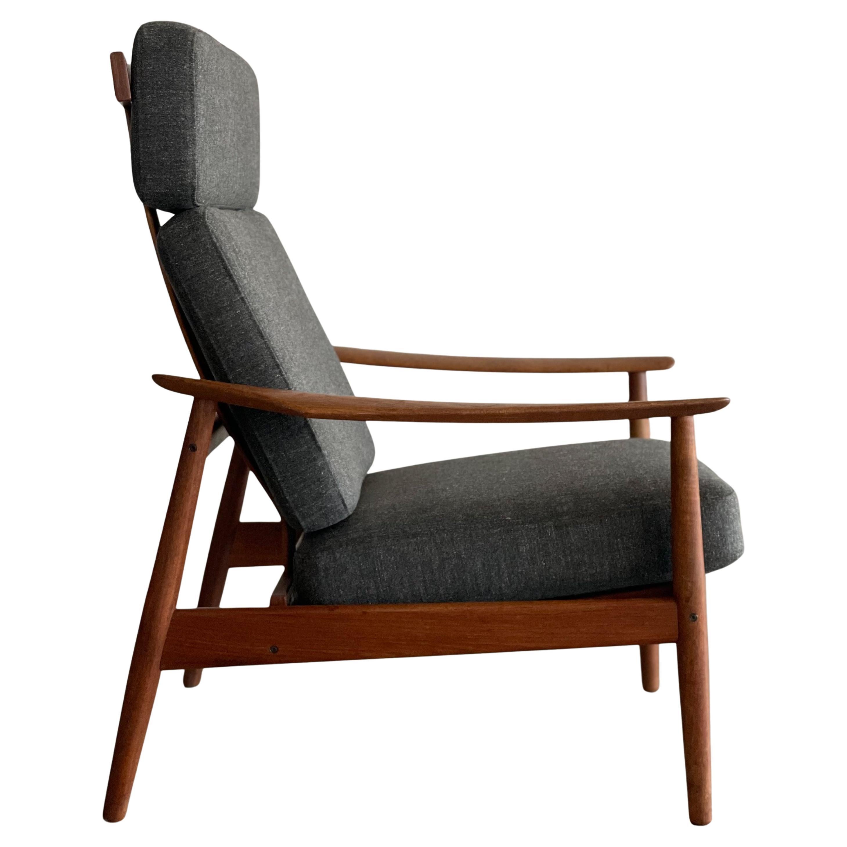 Arne Vodder Sculpted Teak Reclining Lounge Chair for France & Son For Sale