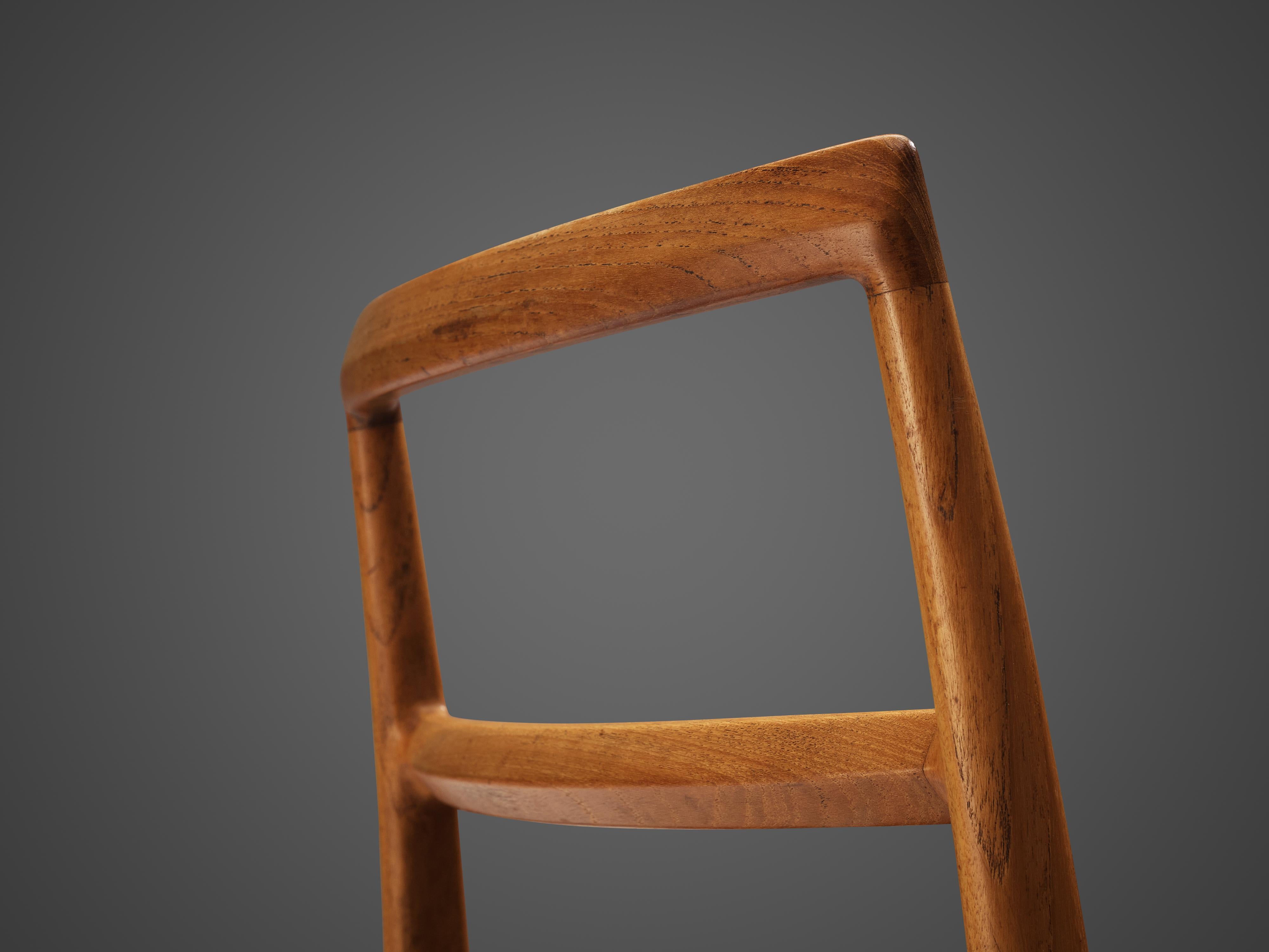 Arne Vodder for Sibast Set of Fourteen Dining Chairs in Teak In Good Condition In Waalwijk, NL
