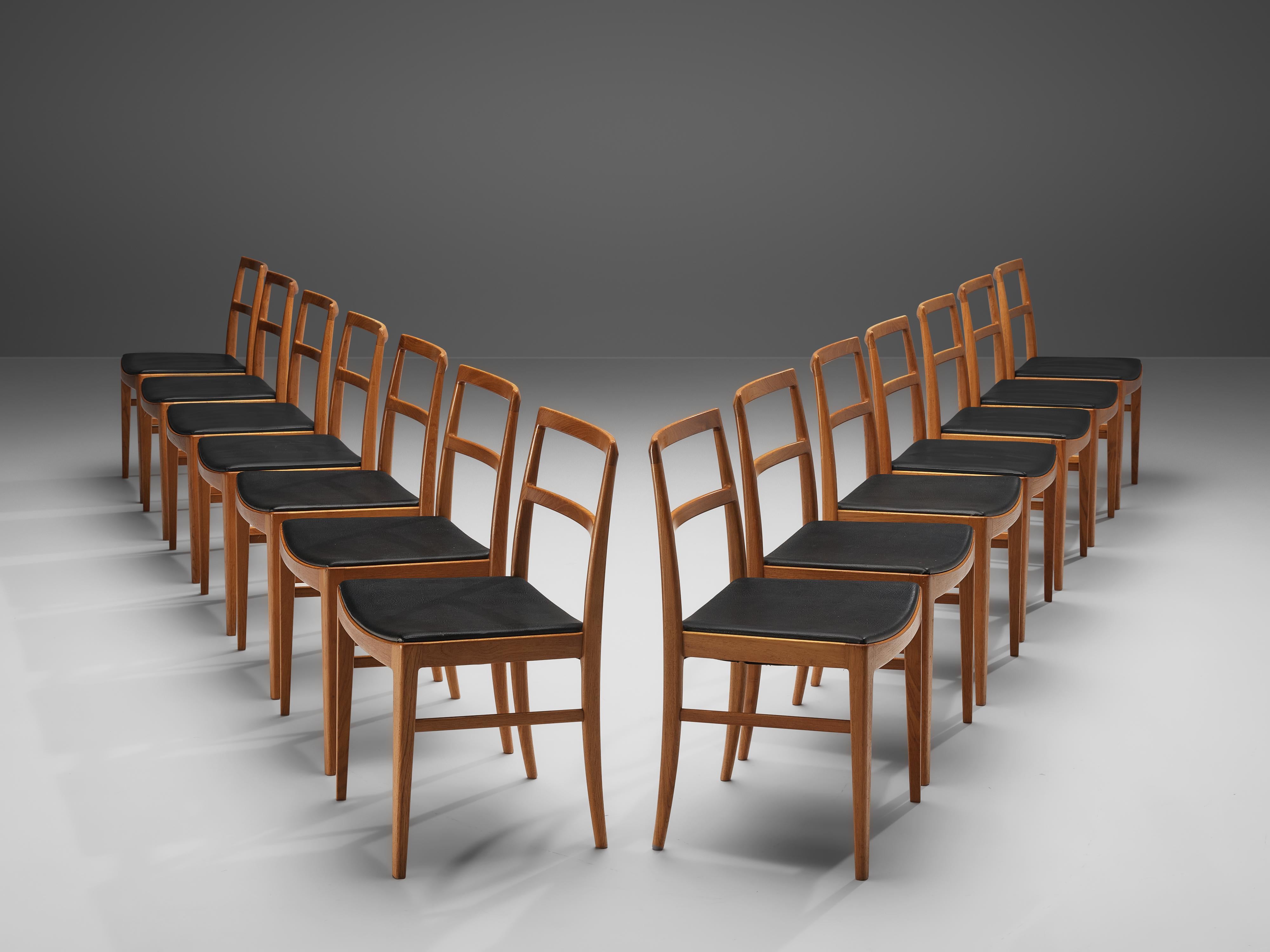 Mid-20th Century Arne Vodder for Sibast Set of Fourteen Dining Chairs in Teak