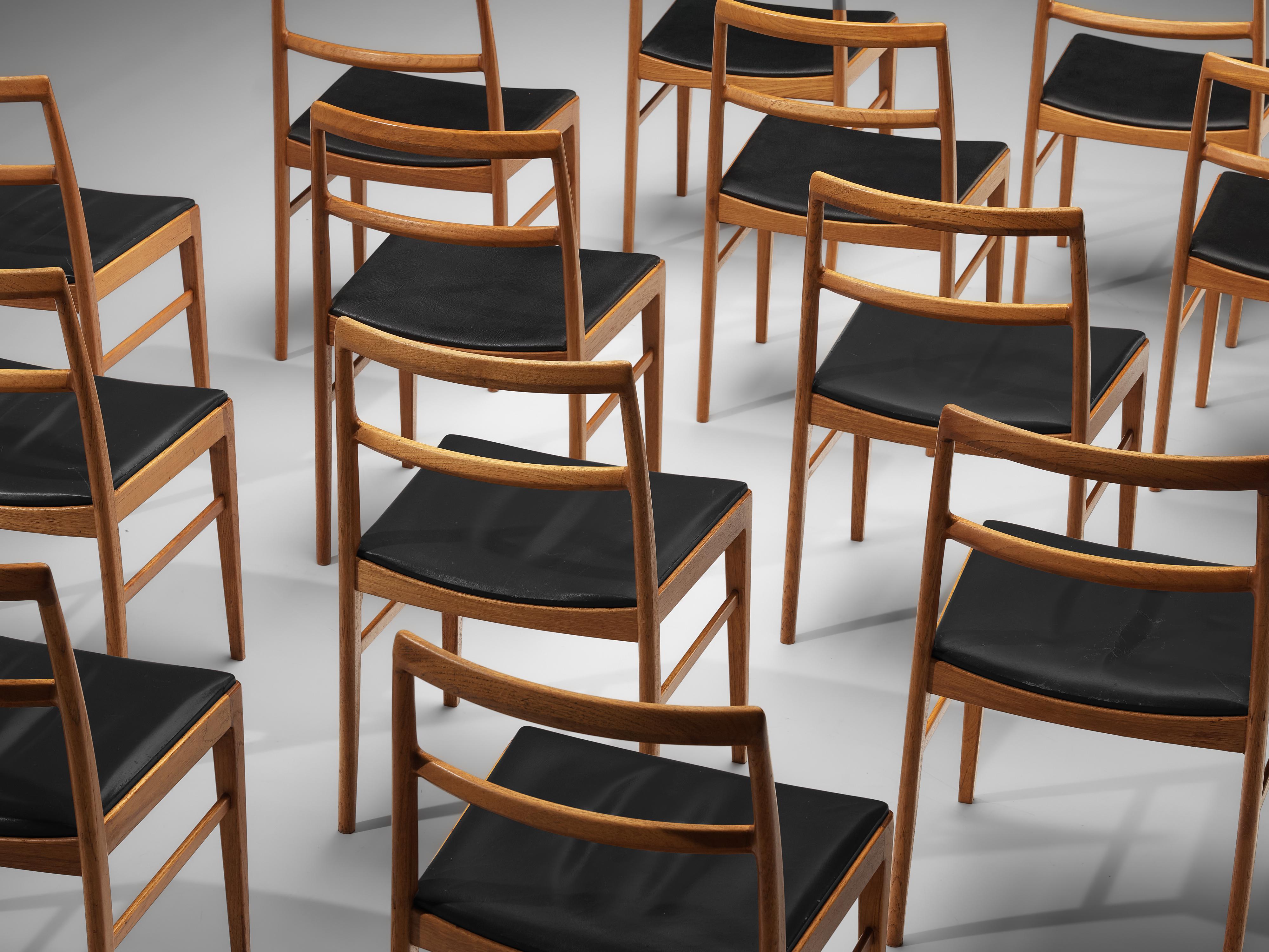 Arne Vodder for Sibast Set of Fourteen Dining Chairs in Teak 1