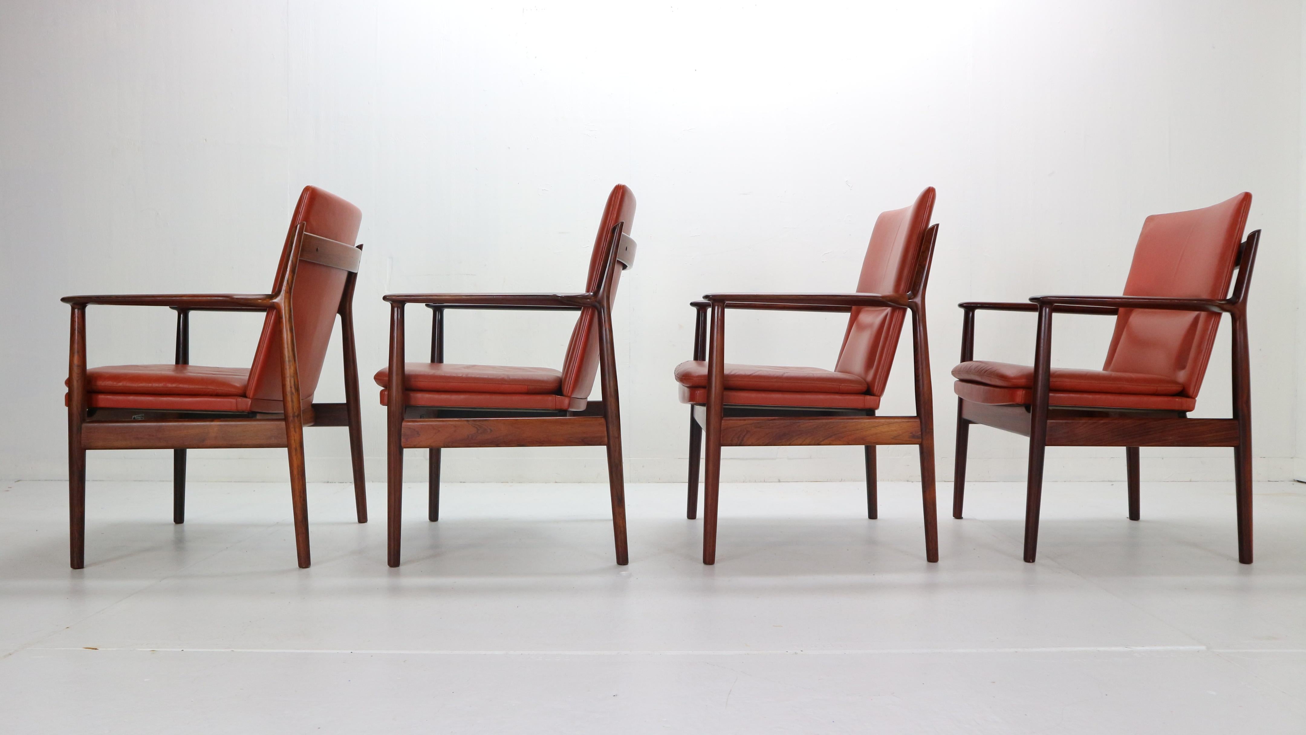Arne Vodder Set of 4 Red Leather Armchairs for Sibast, 1960s Denmark In Good Condition In The Hague, NL