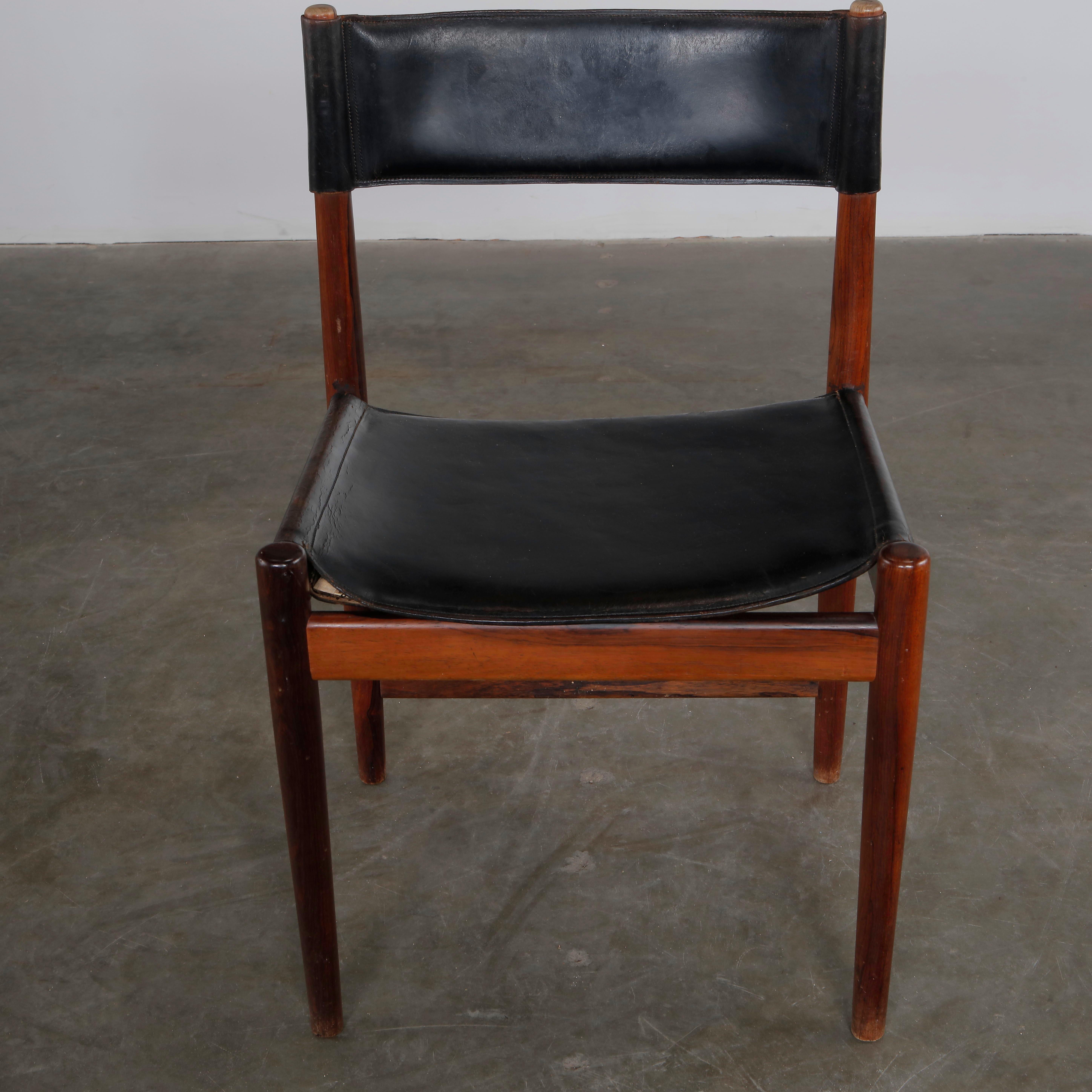 Arne Vodder, Juego de cuatro sillas de palisandro y cuero para Sibast, estampado, años 60 en venta 3