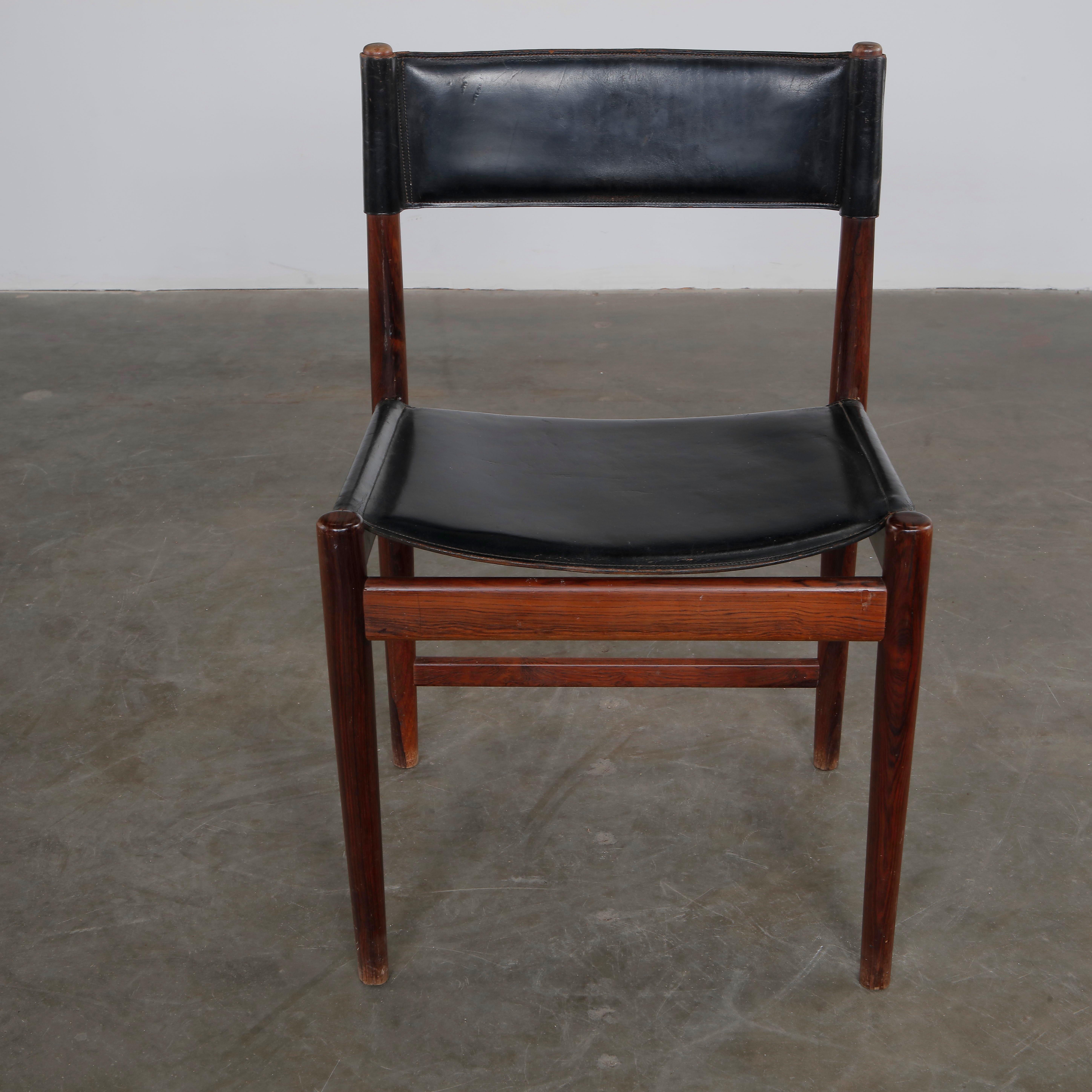 Arne Vodder, Juego de cuatro sillas de palisandro y cuero para Sibast, estampado, años 60 en venta 5