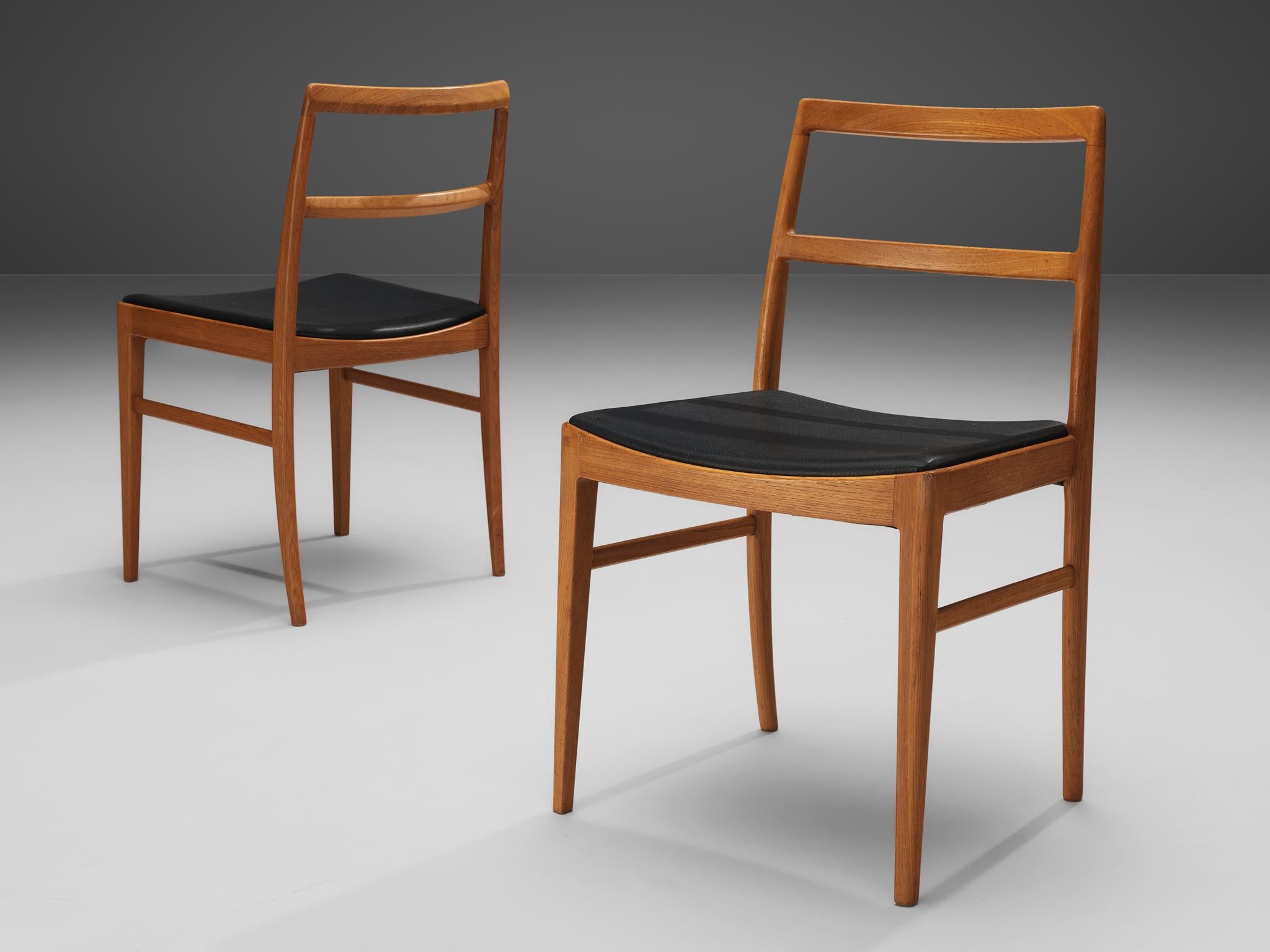Scandinavian Modern Arne Vodder Set of Six Dining Chairs in Teak and Black Leather  For Sale