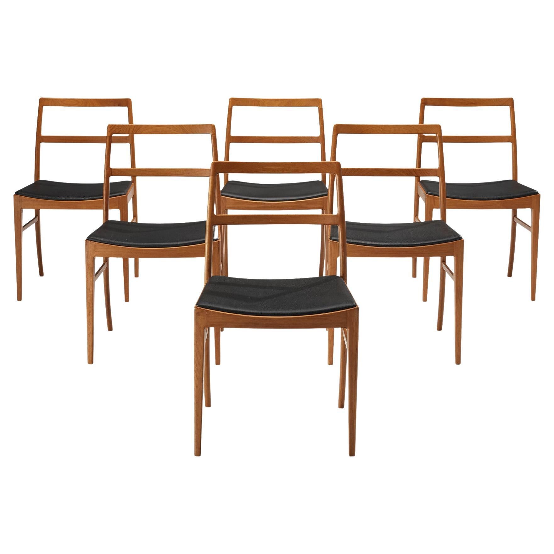 Arne Vodder Set of Six Dining Chairs in Teak and Black Leather  For Sale