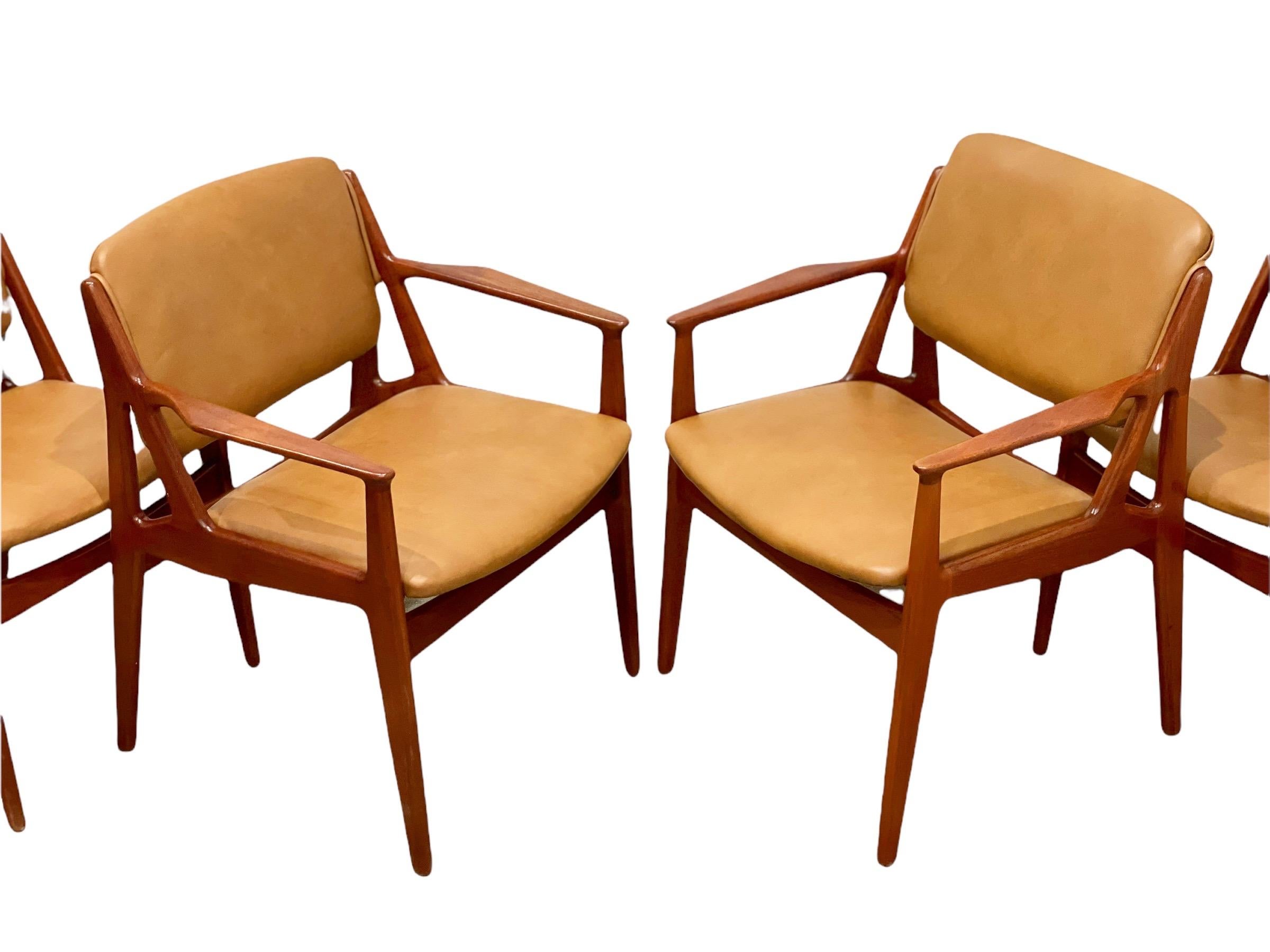 Arne Vodder Set of Six Mid Century Danish Modern Dining Chairs Teak + Leather 1