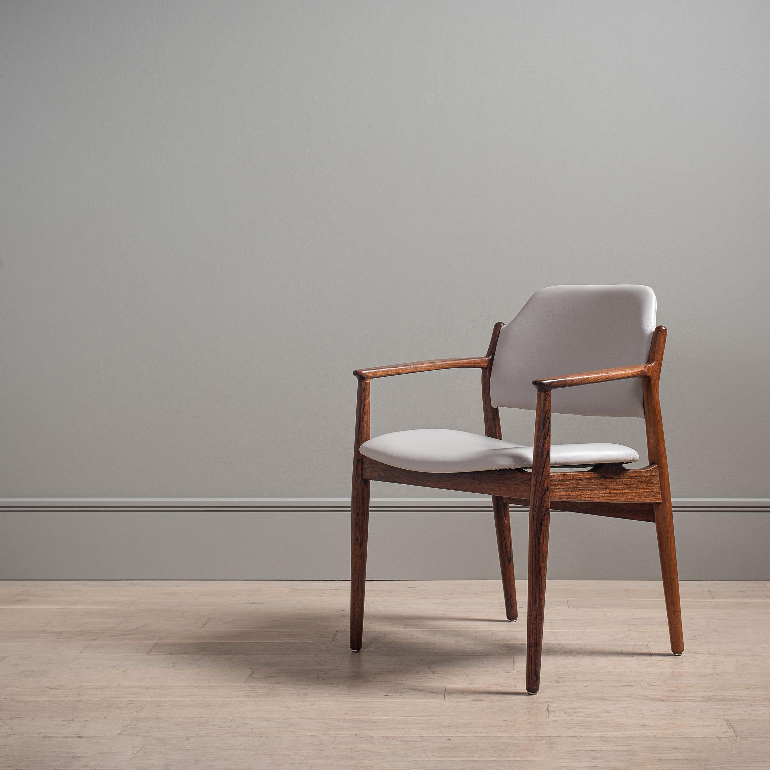 20ième siècle Chaise en cuir Arne Vodder, Sibast, Danemark 1960 en vente