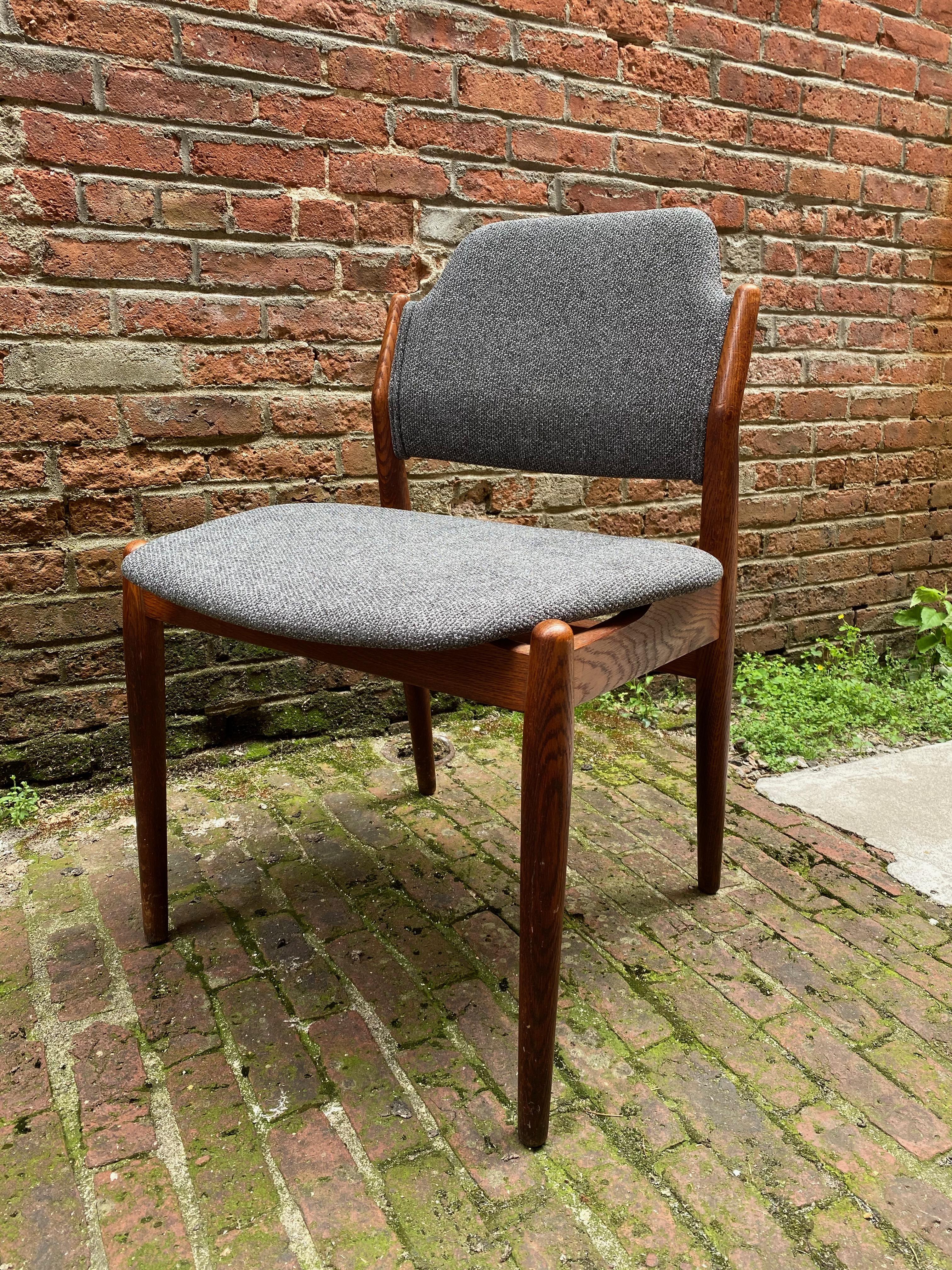 Scandinavian Modern Arne Vodder Sibast Møbler Model 62 Oak Side Chair